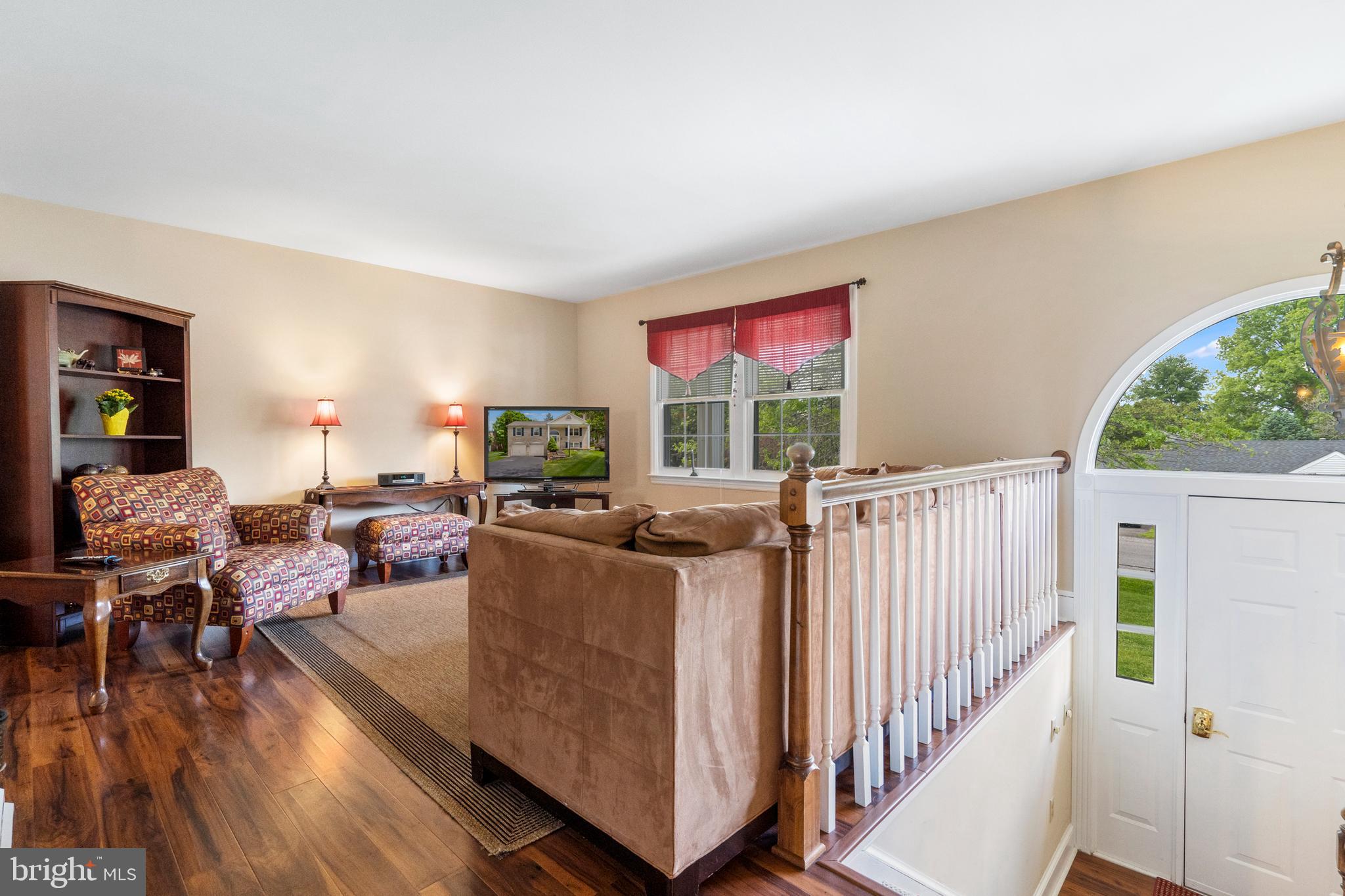 COLONIAL PARK - Residential