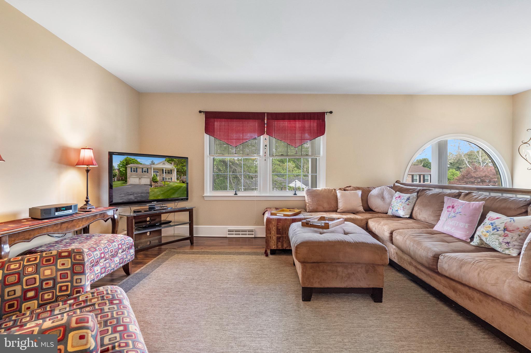 COLONIAL PARK - Residential