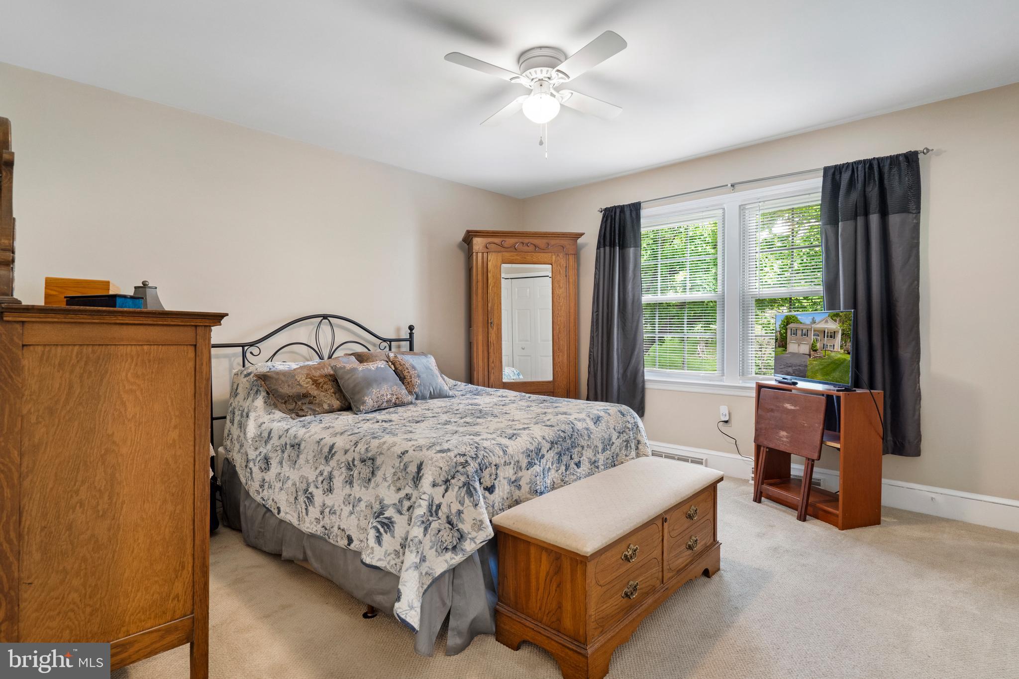 COLONIAL PARK - Residential