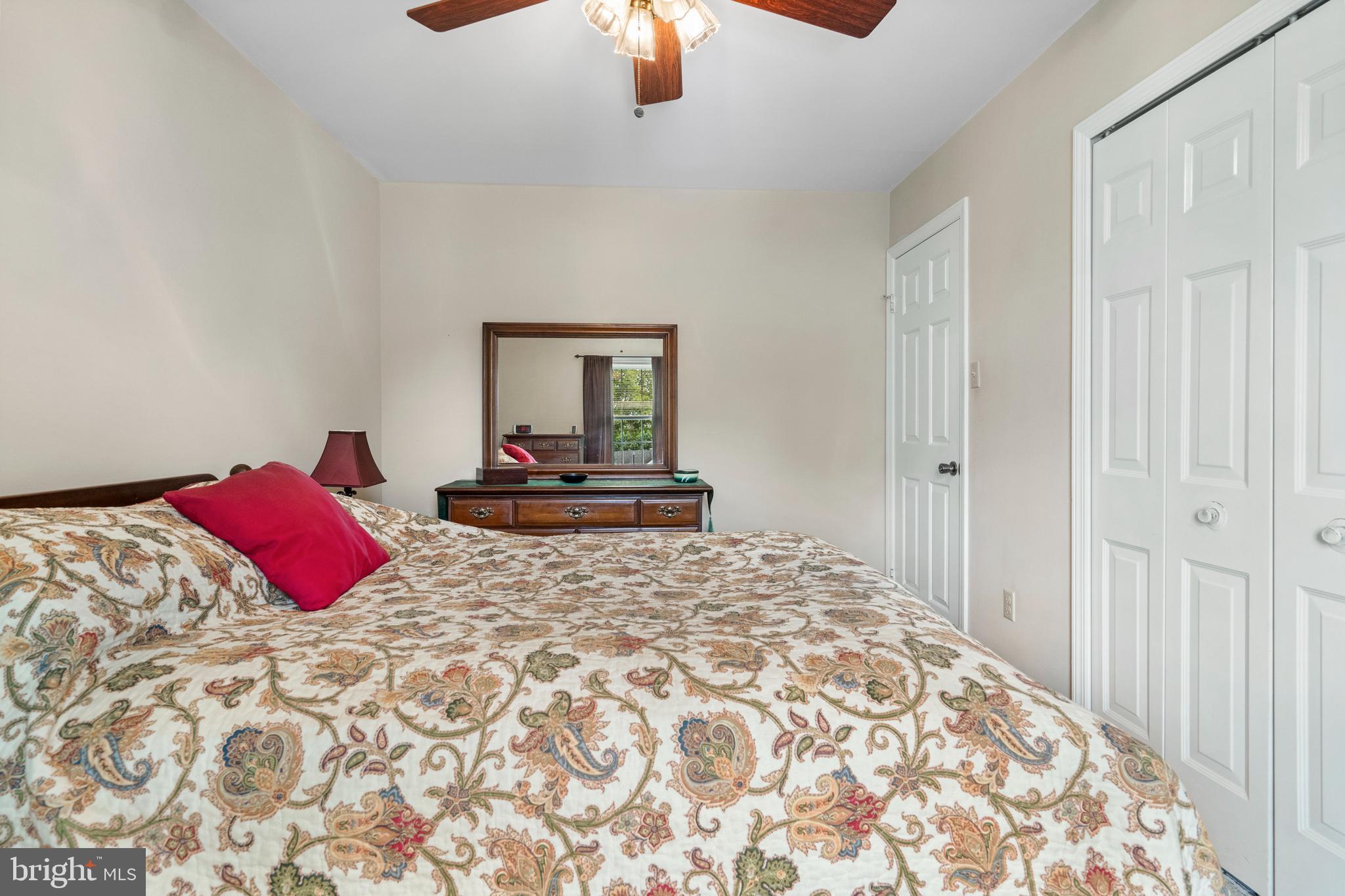 COLONIAL PARK - Residential