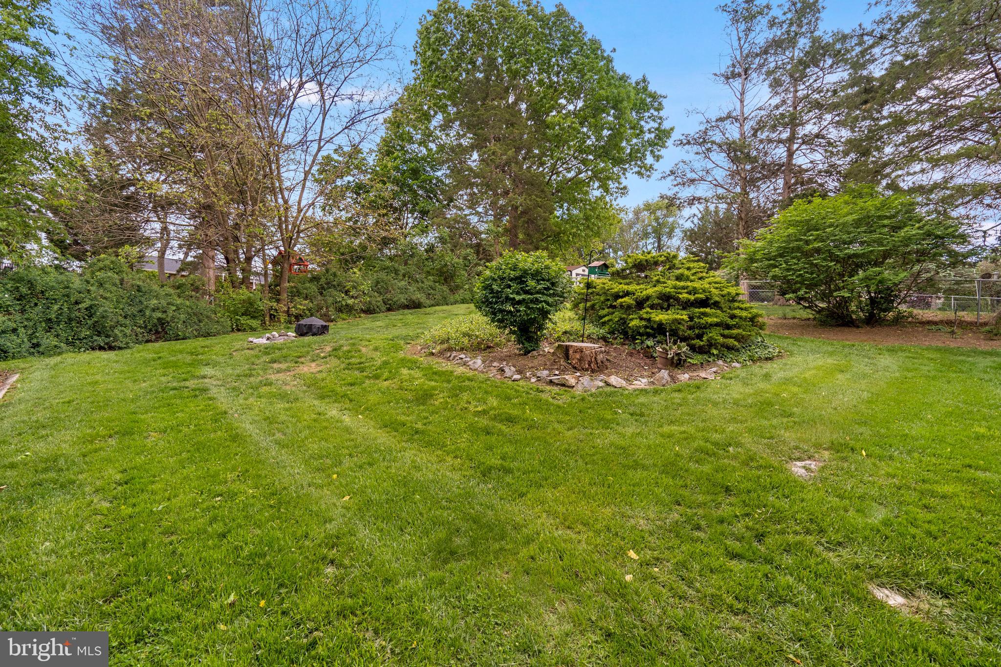 COLONIAL PARK - Residential
