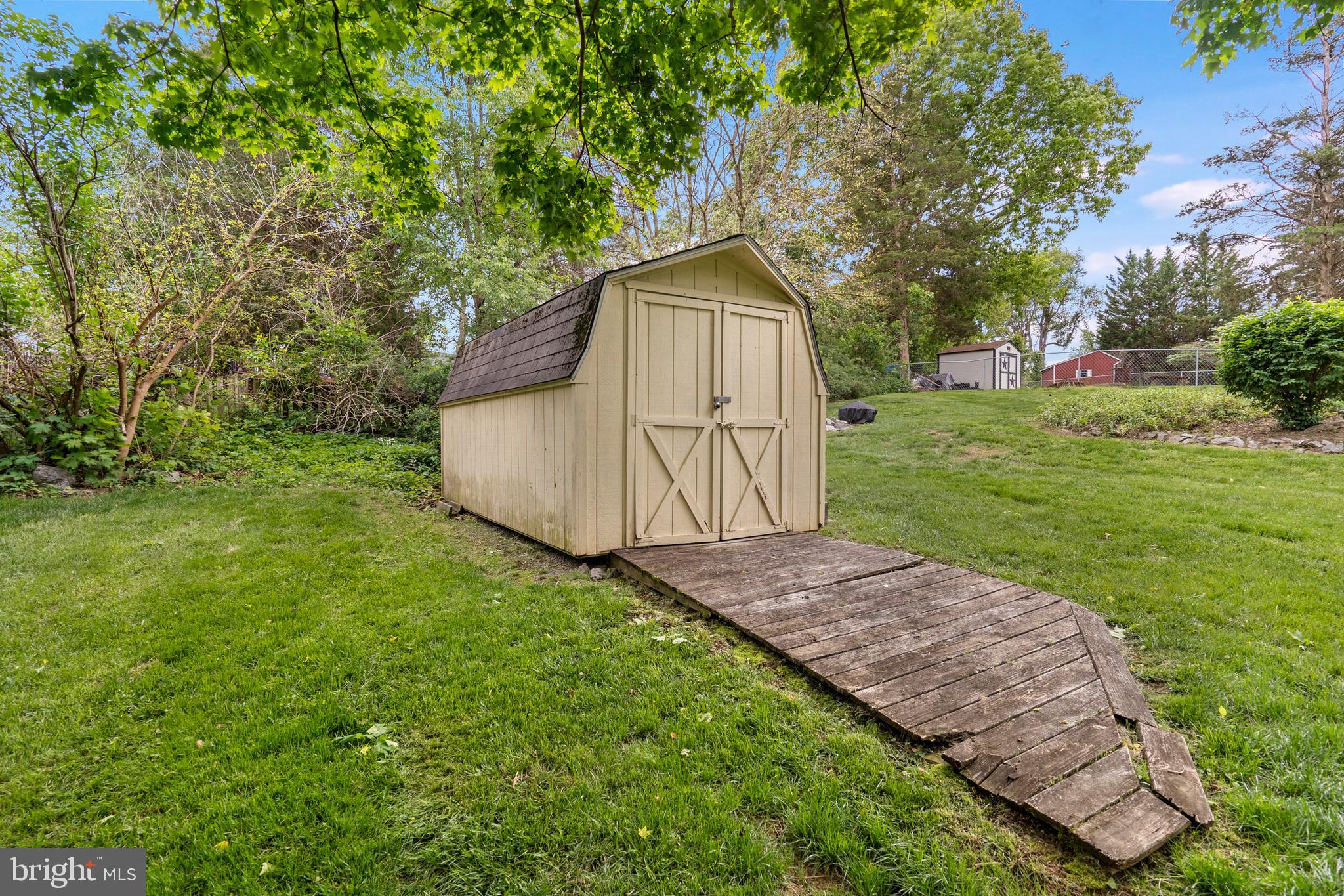 COLONIAL PARK - Residential
