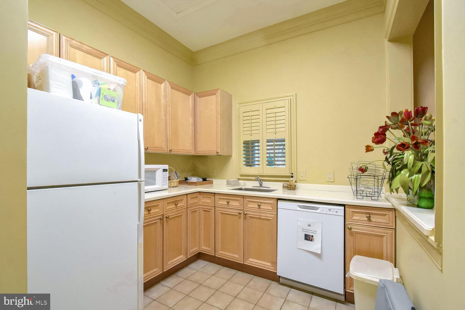 1855 STRATFORD PARK PLACE 215