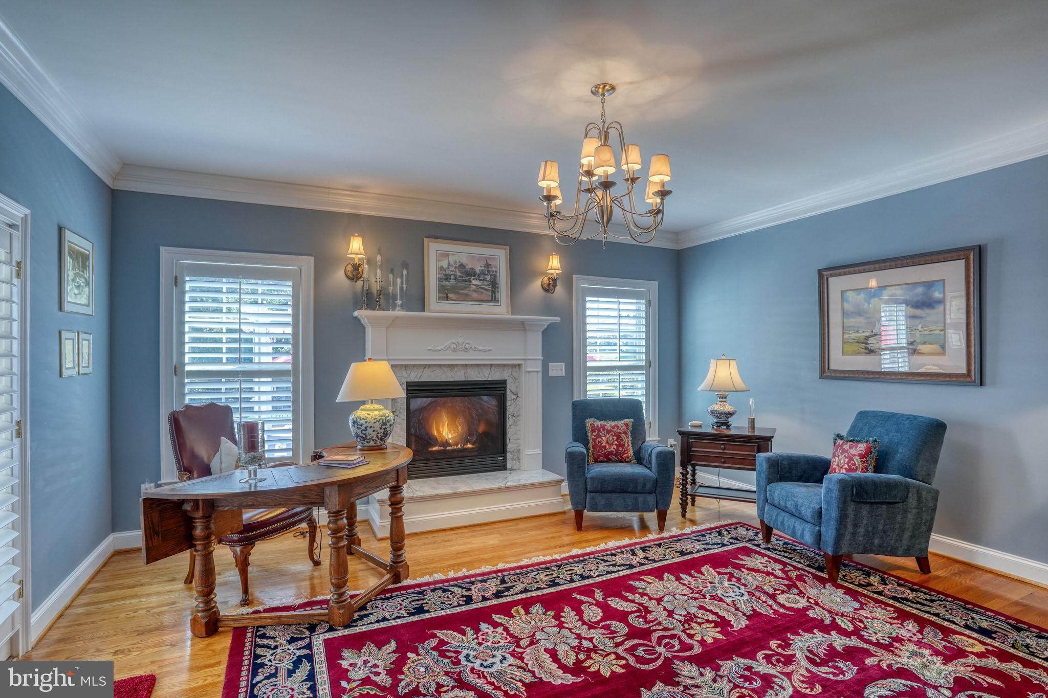 WOLFE POINTE - Residential