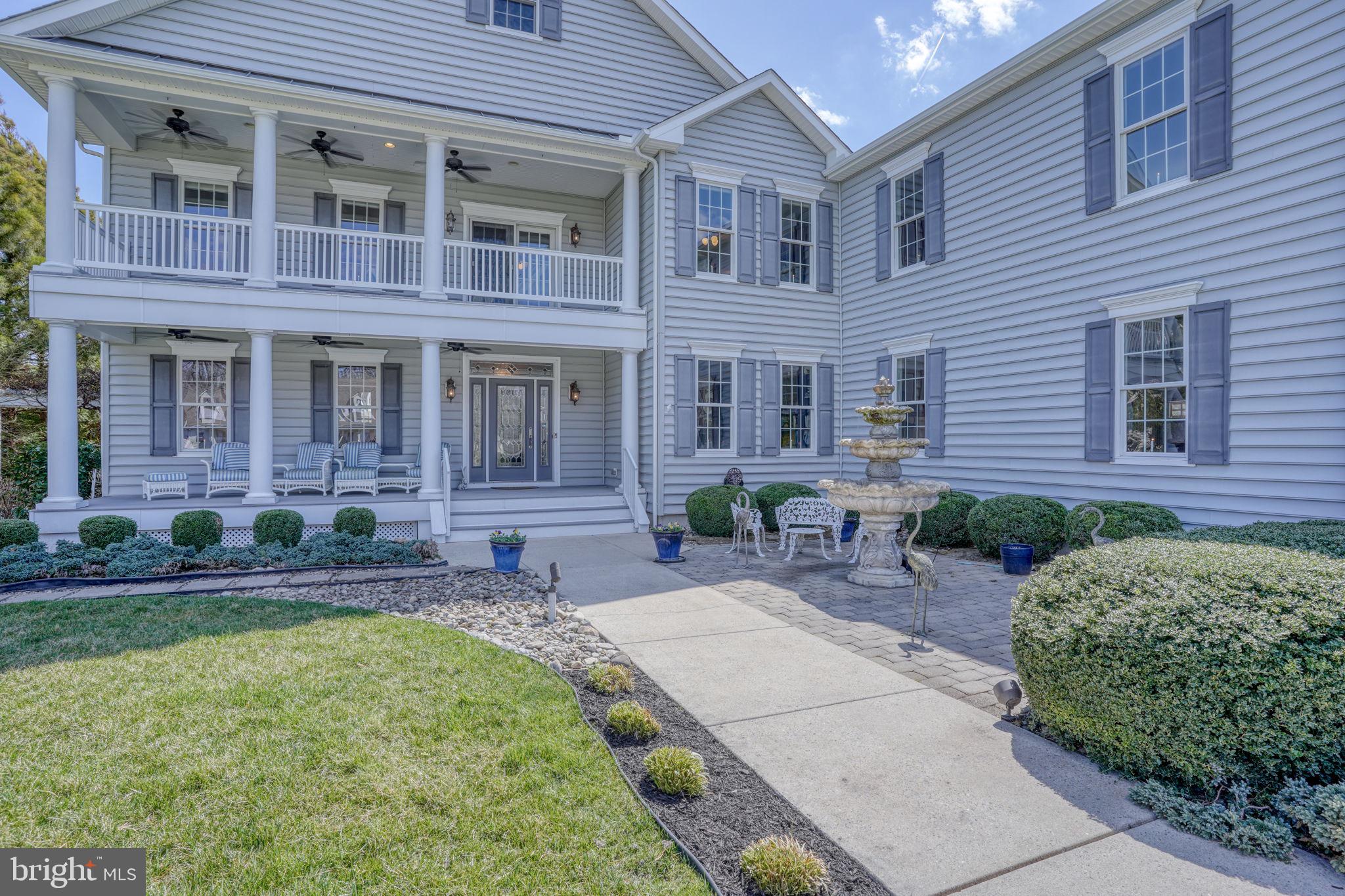 WOLFE POINTE - Residential