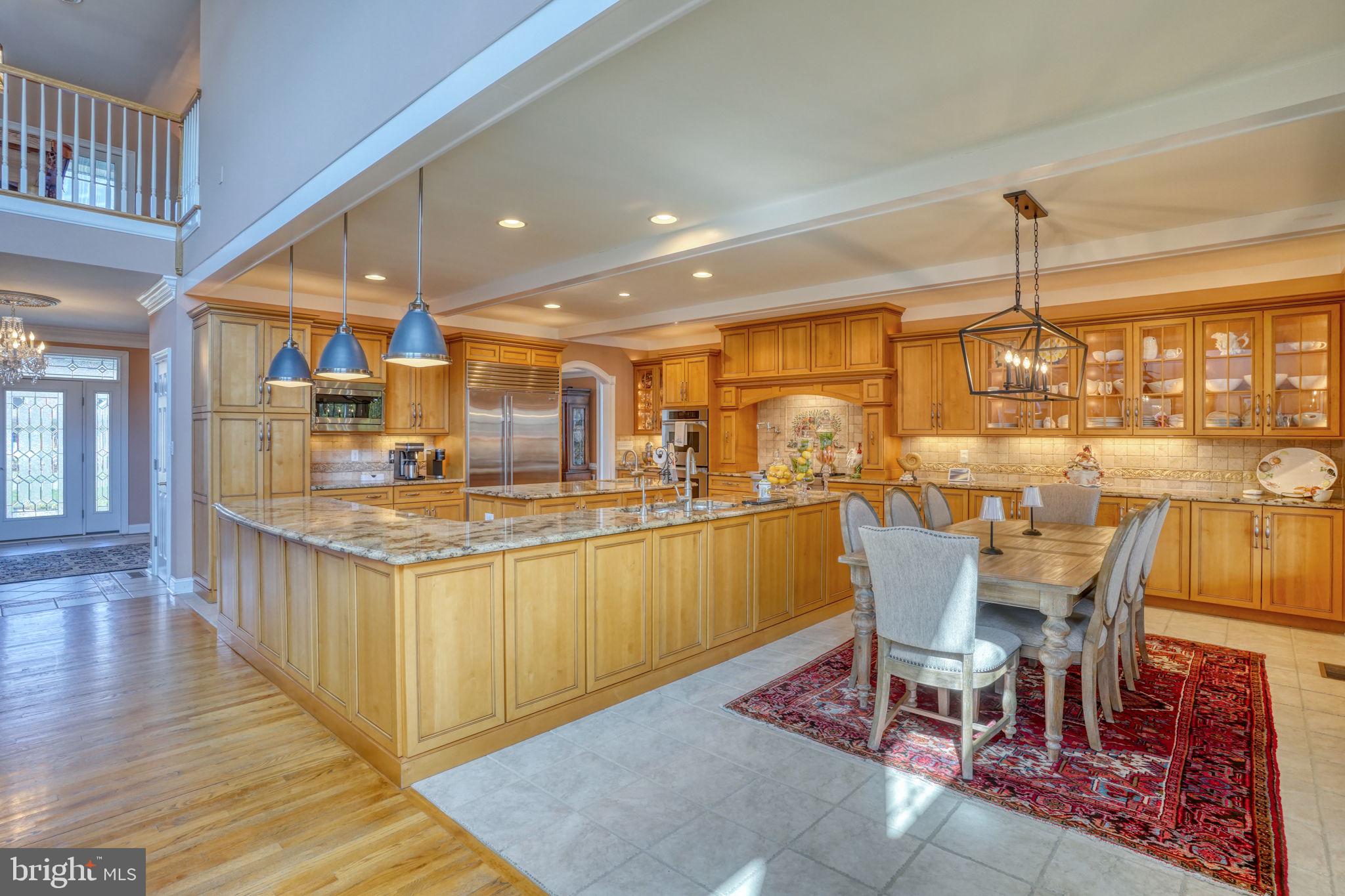 WOLFE POINTE - Residential