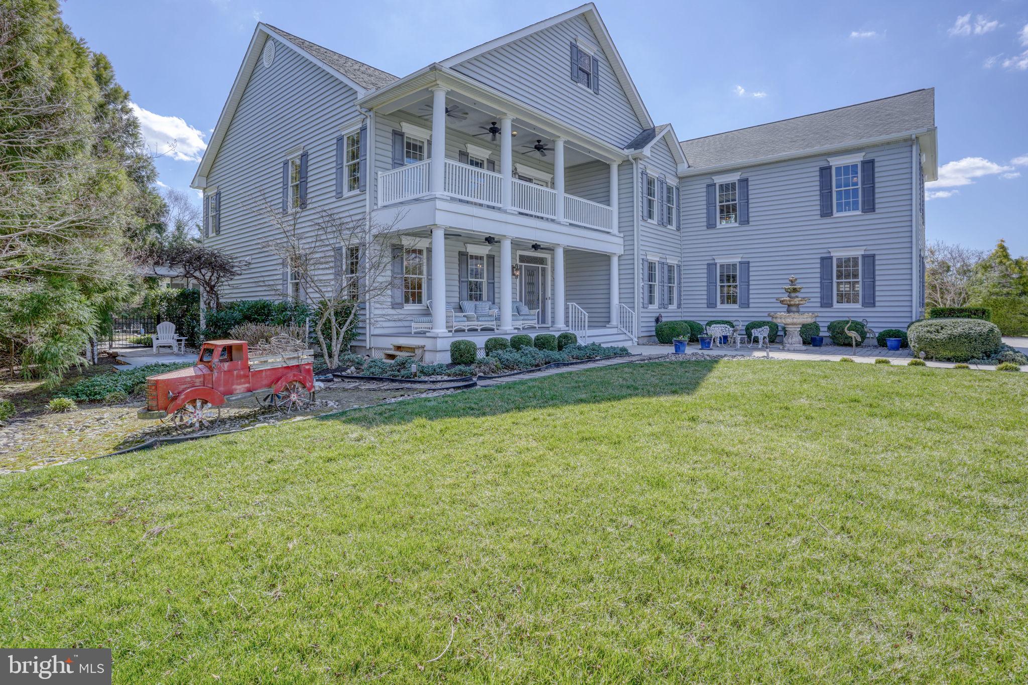 WOLFE POINTE - Residential