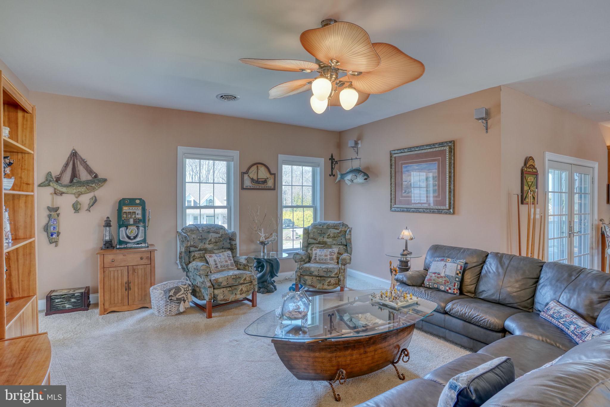 WOLFE POINTE - Residential