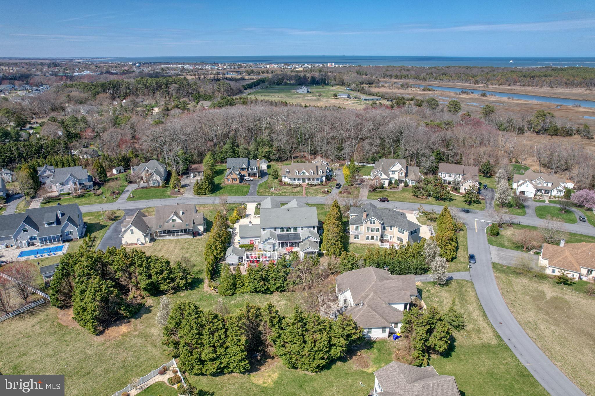 WOLFE POINTE - Residential