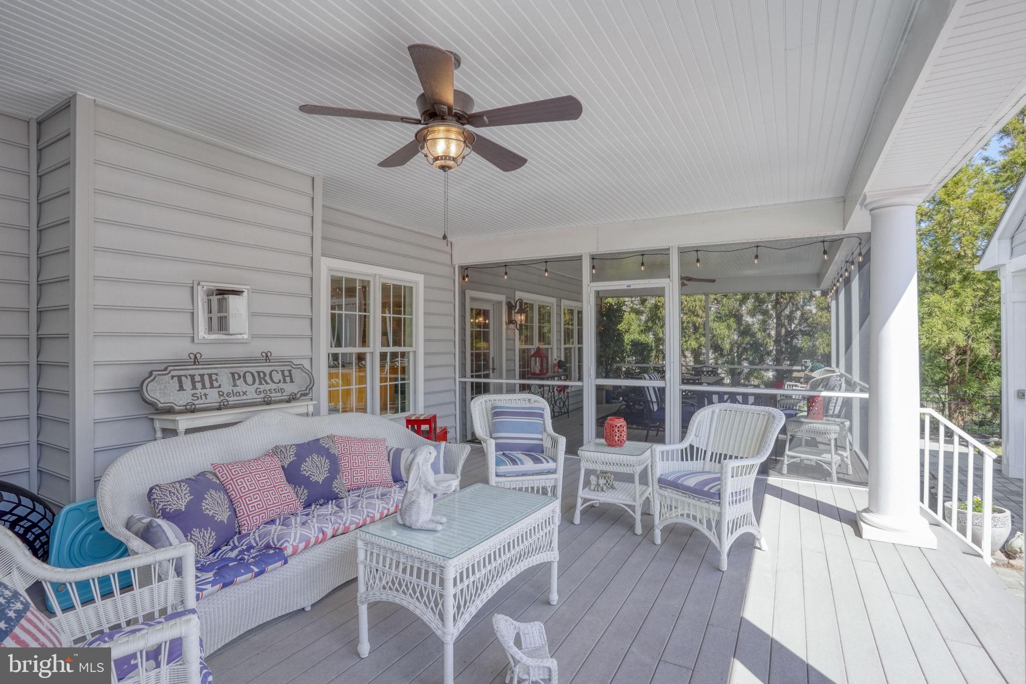 WOLFE POINTE - Residential