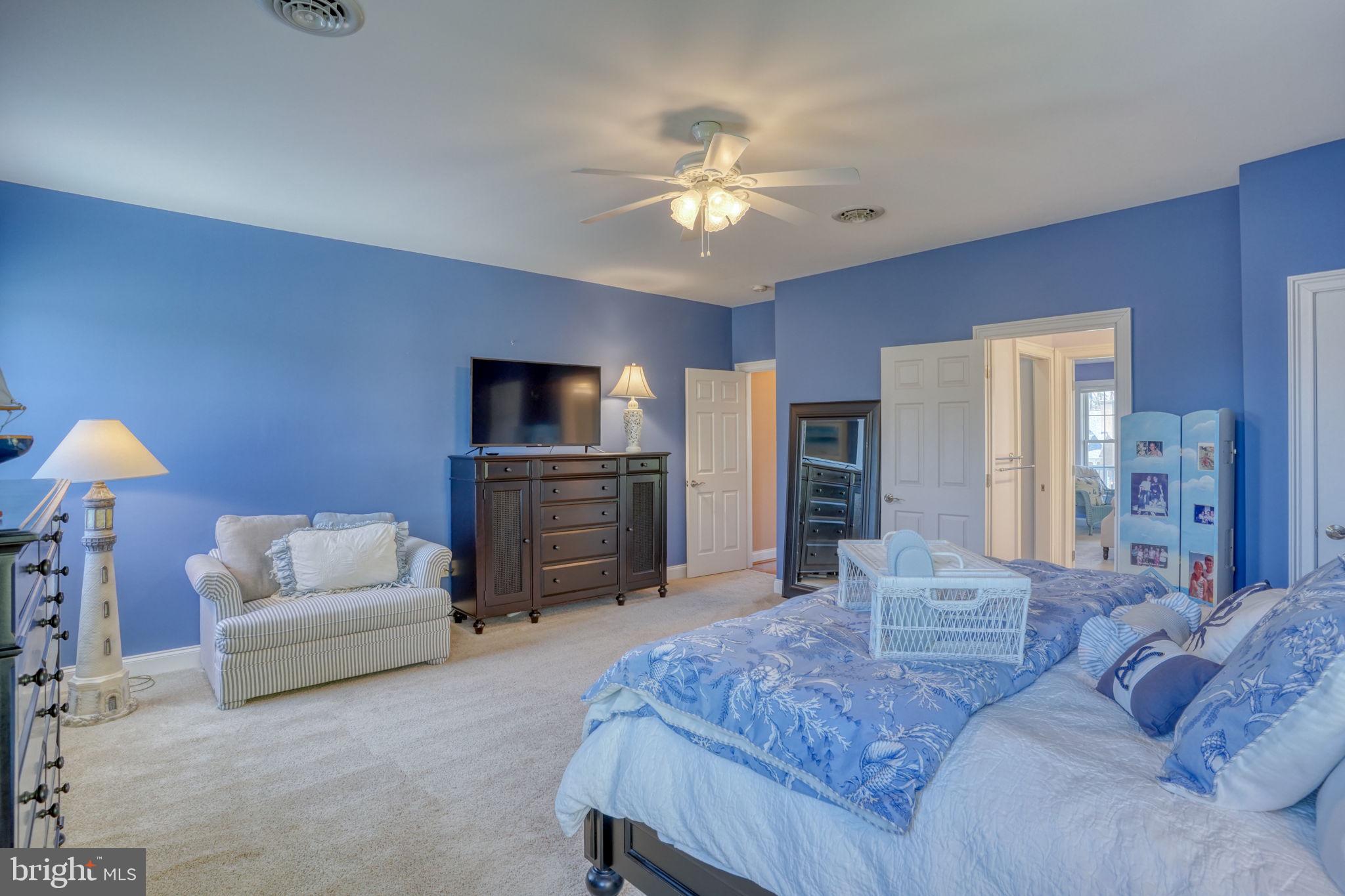 WOLFE POINTE - Residential