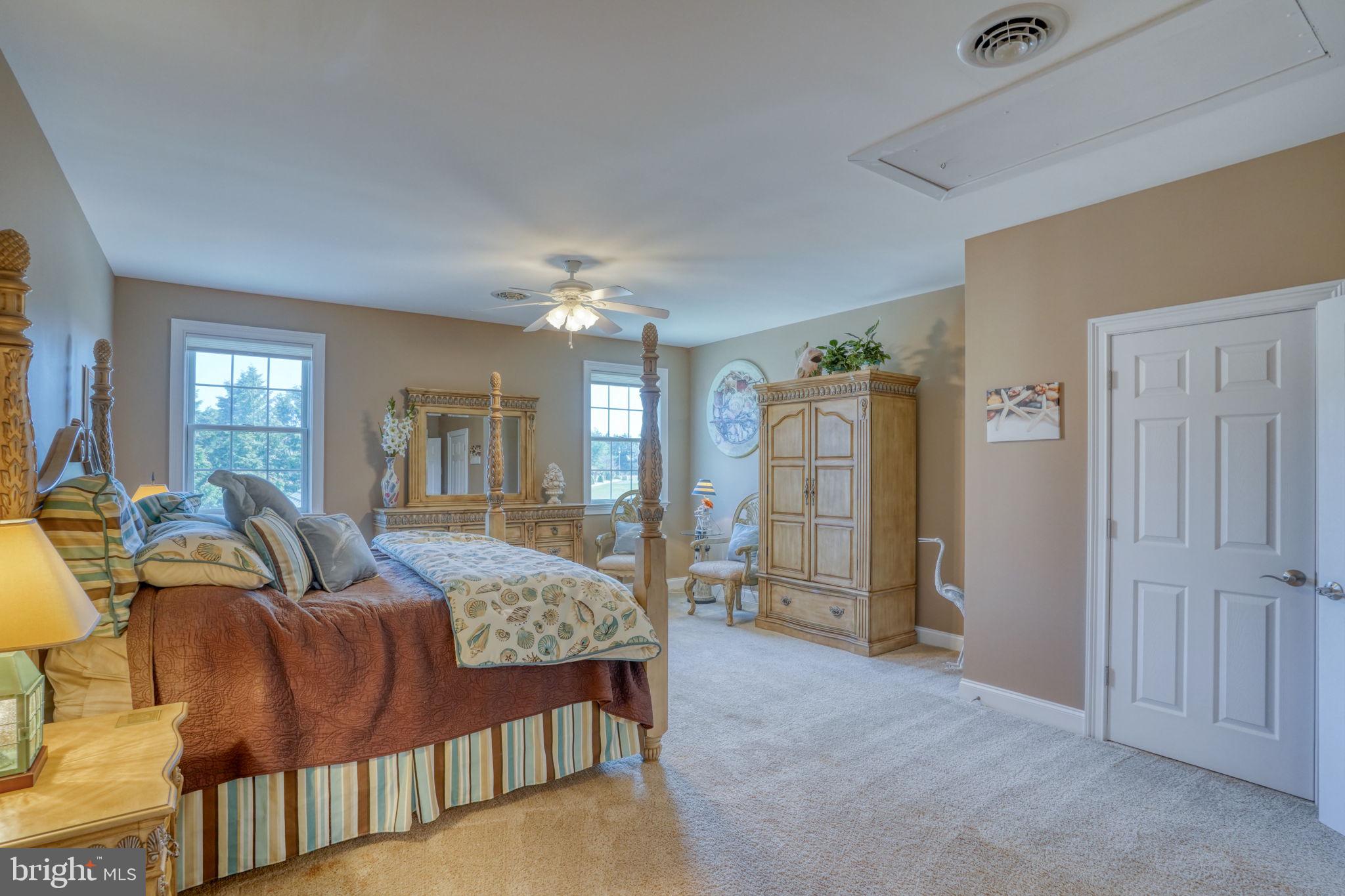 WOLFE POINTE - Residential