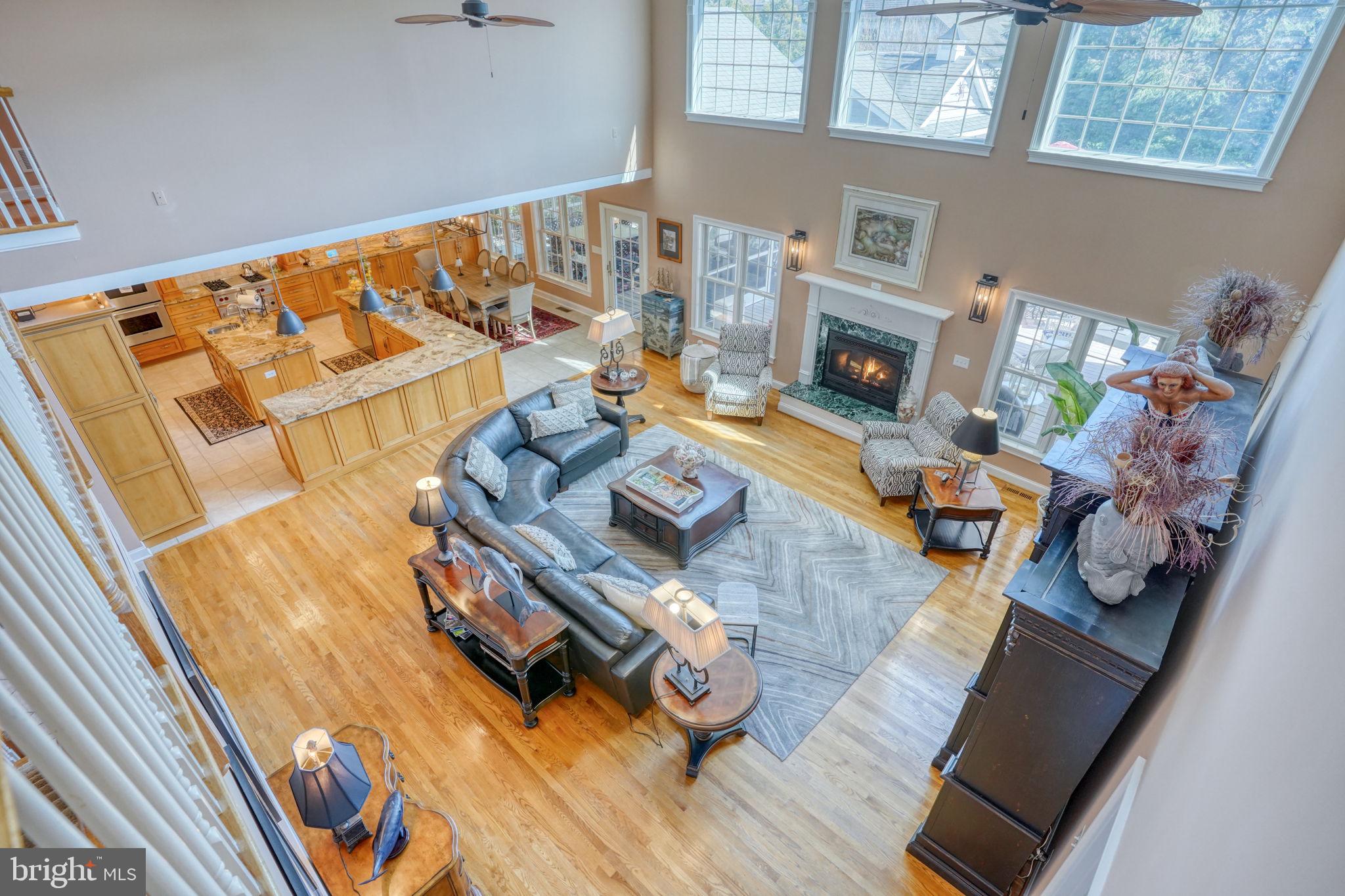 WOLFE POINTE - Residential