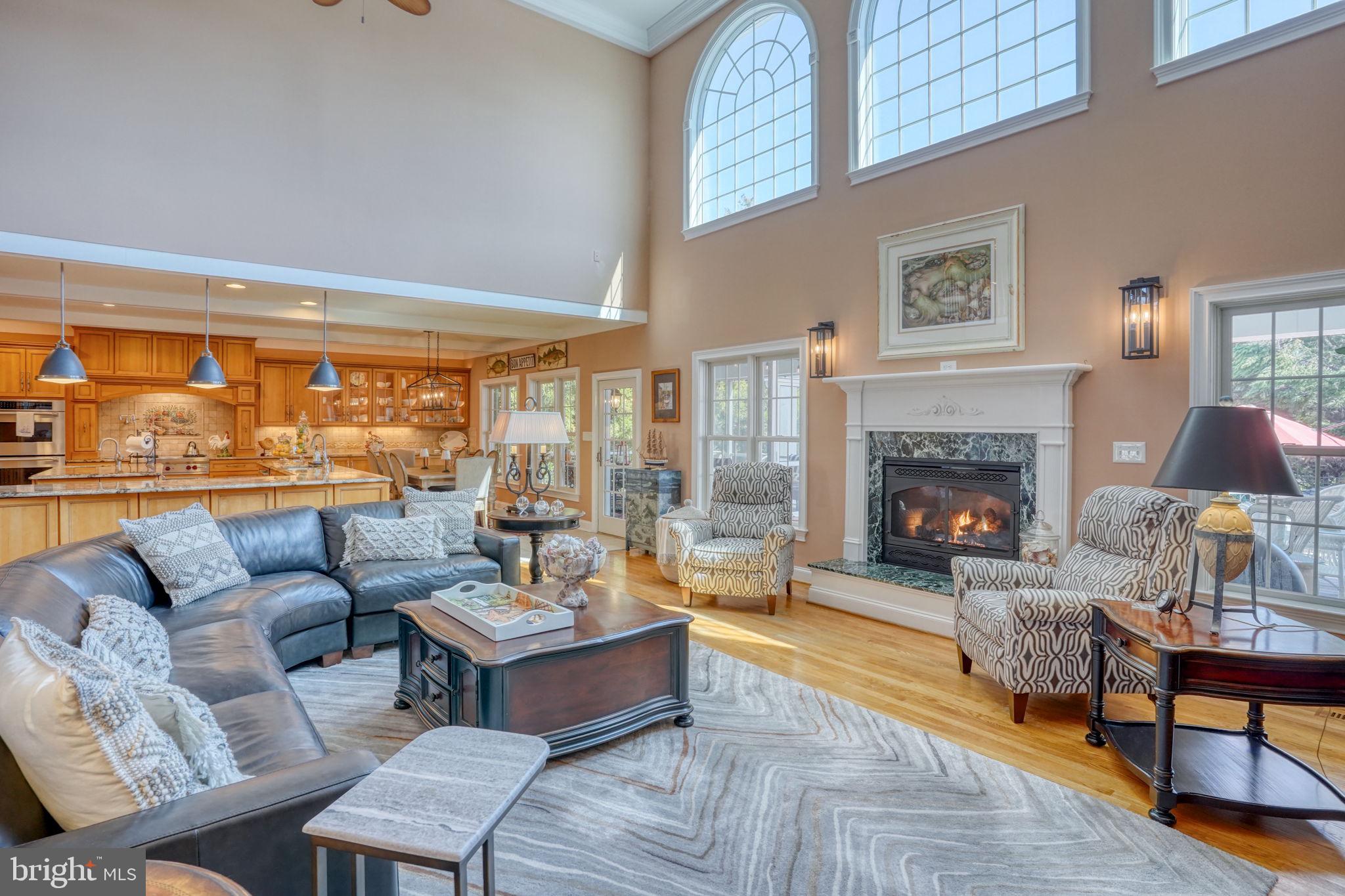 WOLFE POINTE - Residential