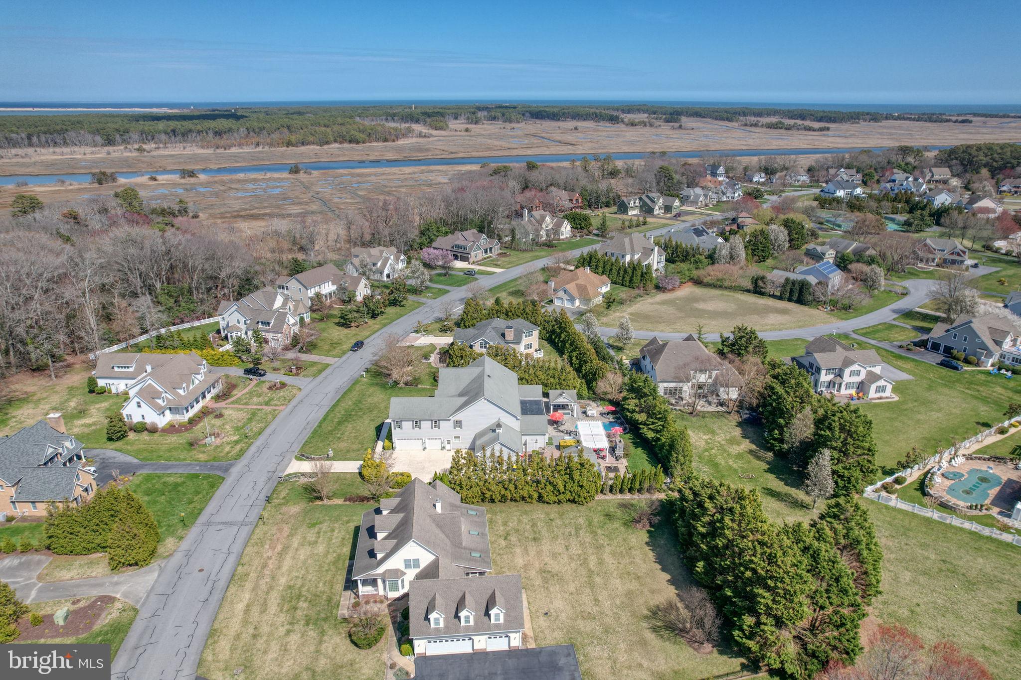 WOLFE POINTE - Residential