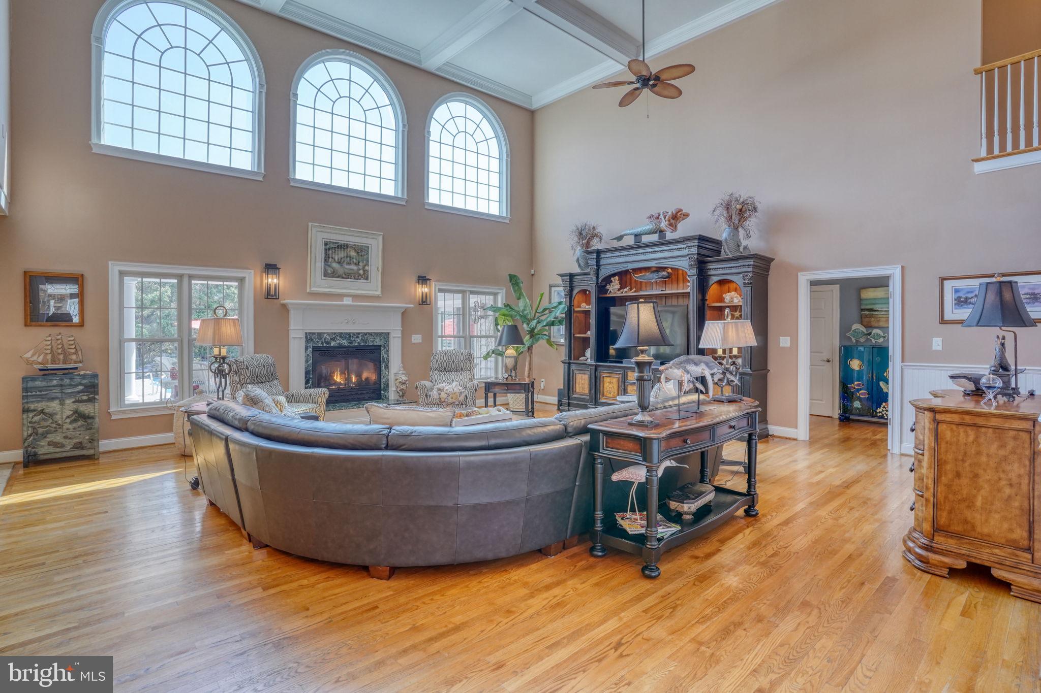 WOLFE POINTE - Residential