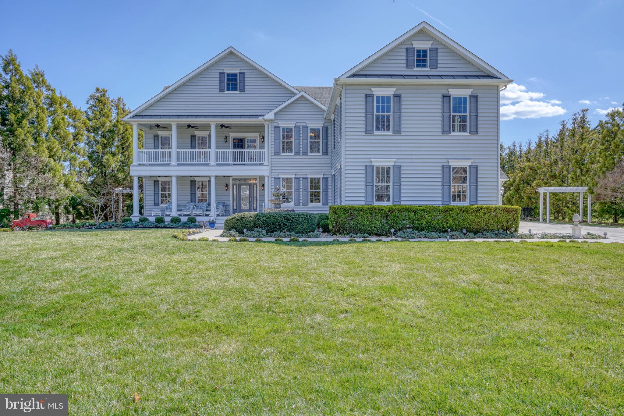 WOLFE POINTE - Residential