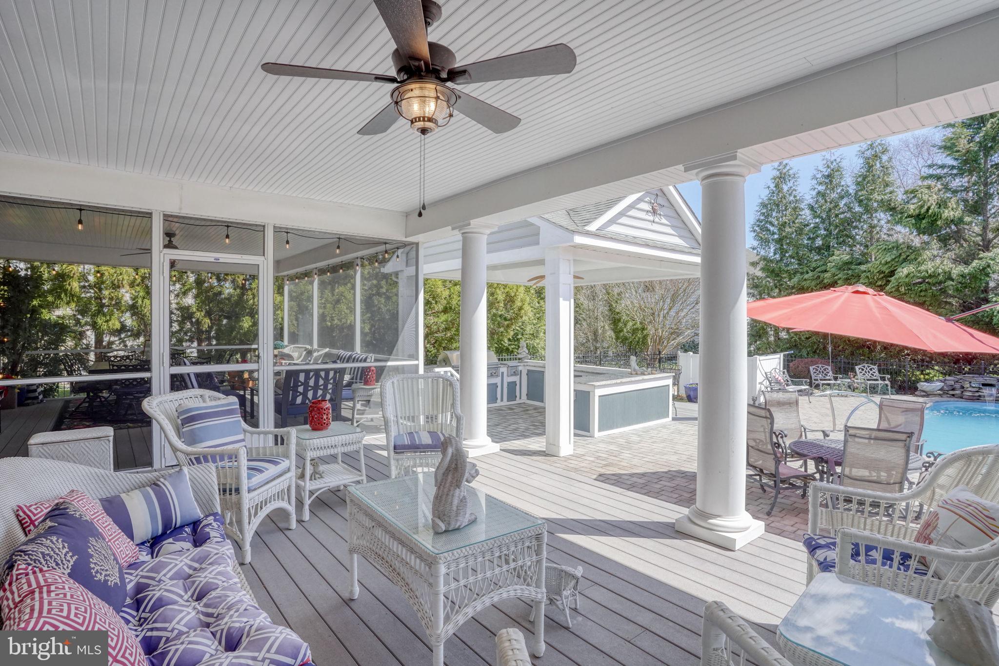 WOLFE POINTE - Residential