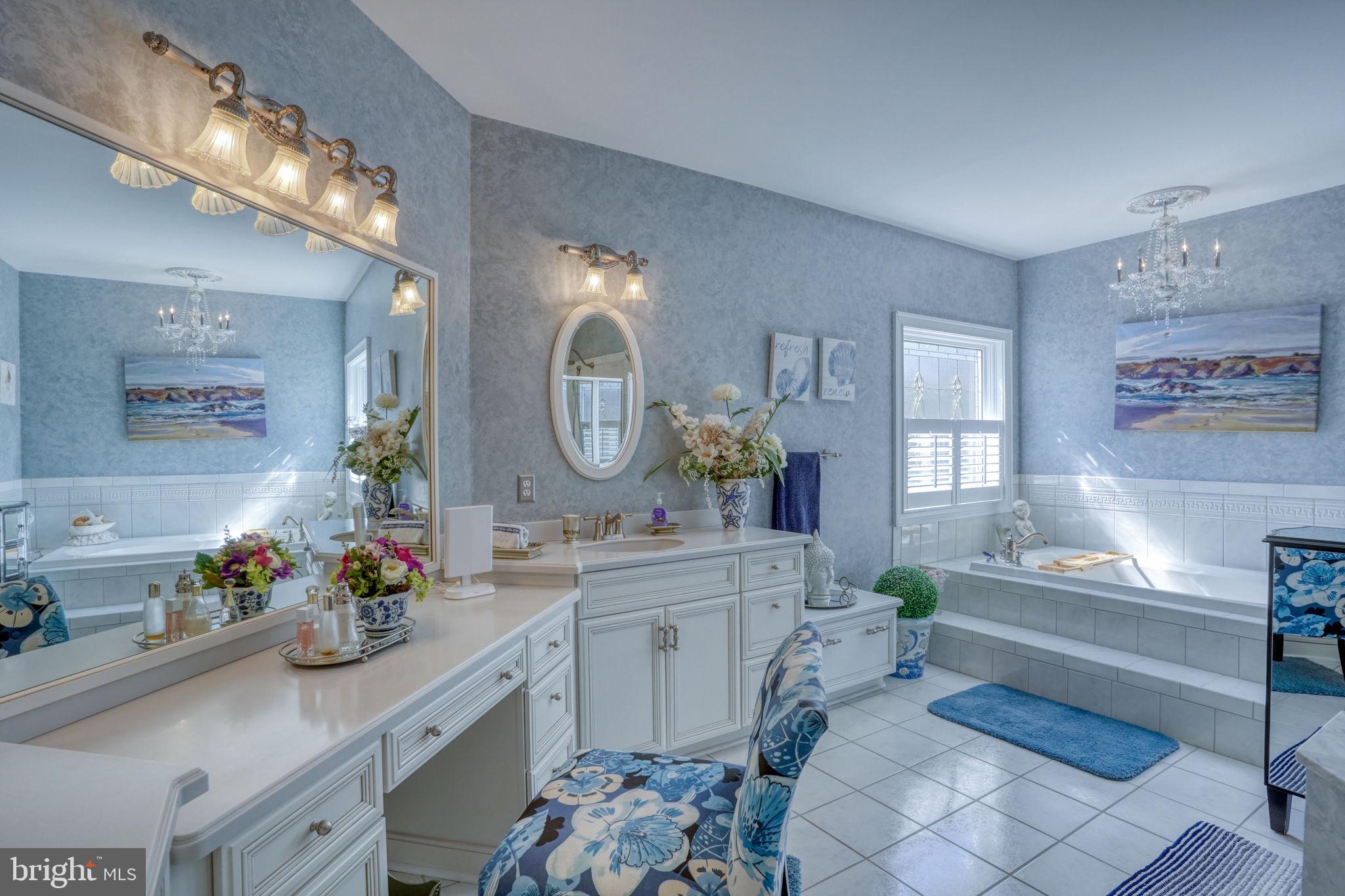 WOLFE POINTE - Residential