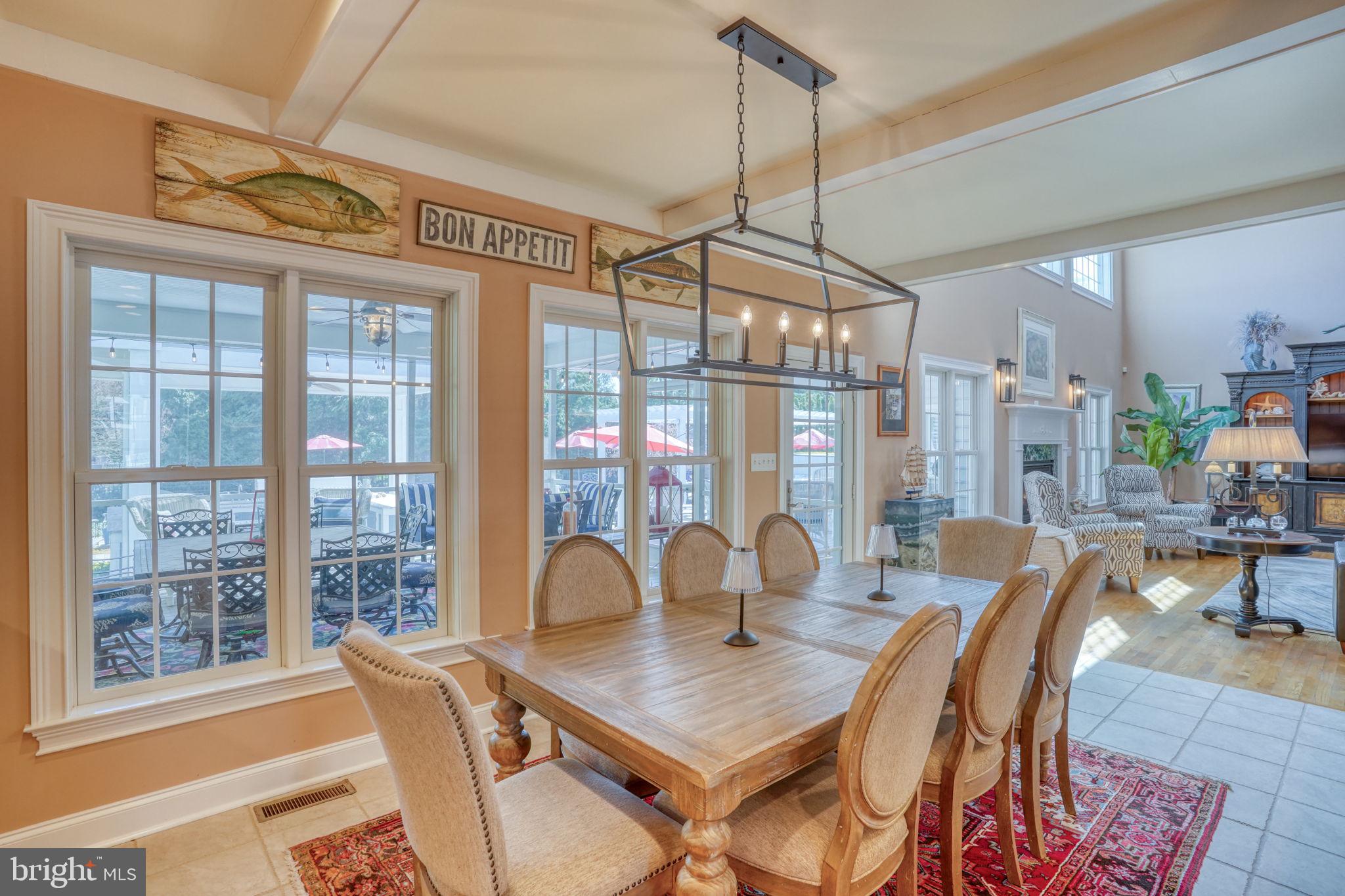 WOLFE POINTE - Residential