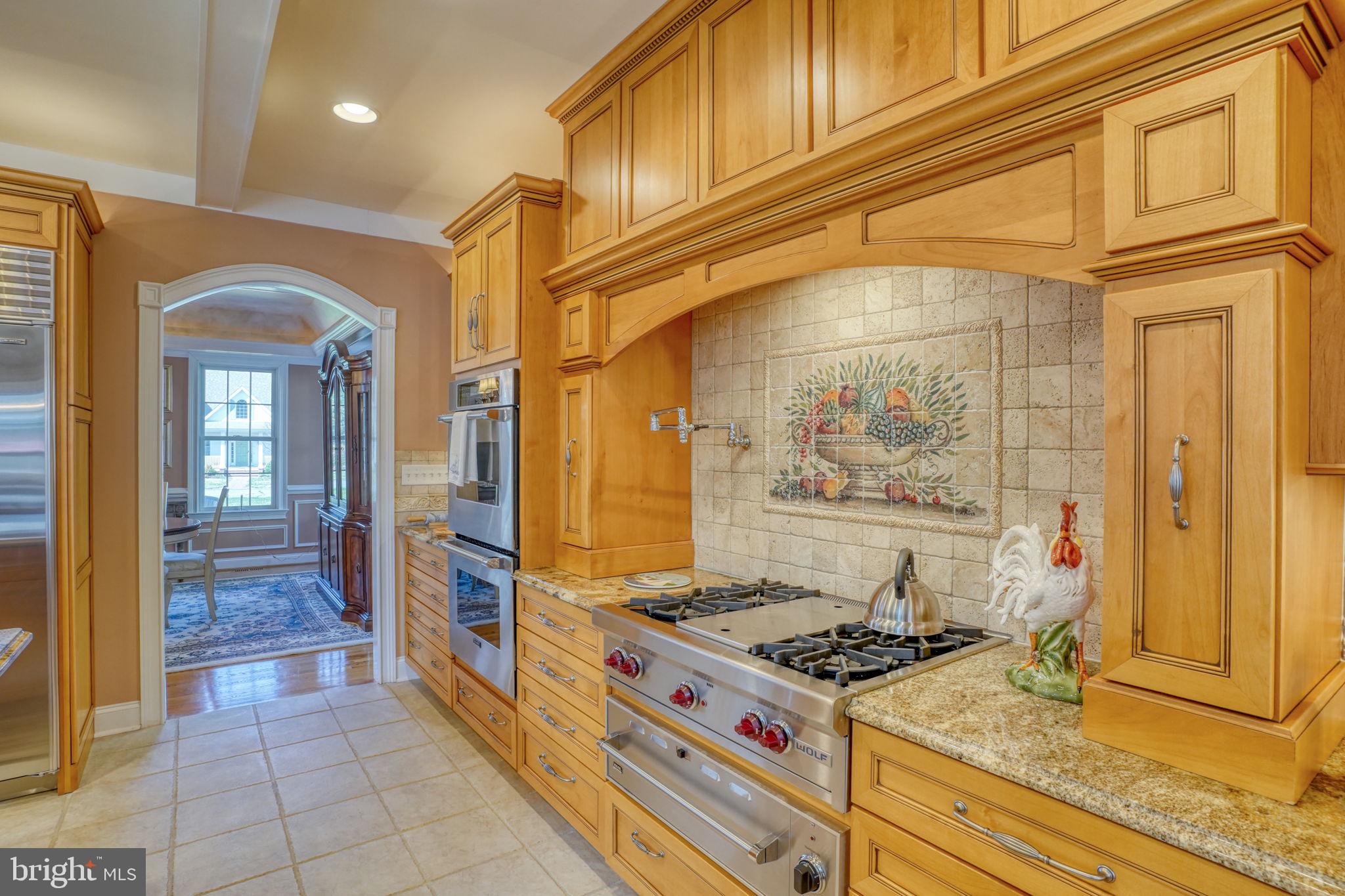 WOLFE POINTE - Residential