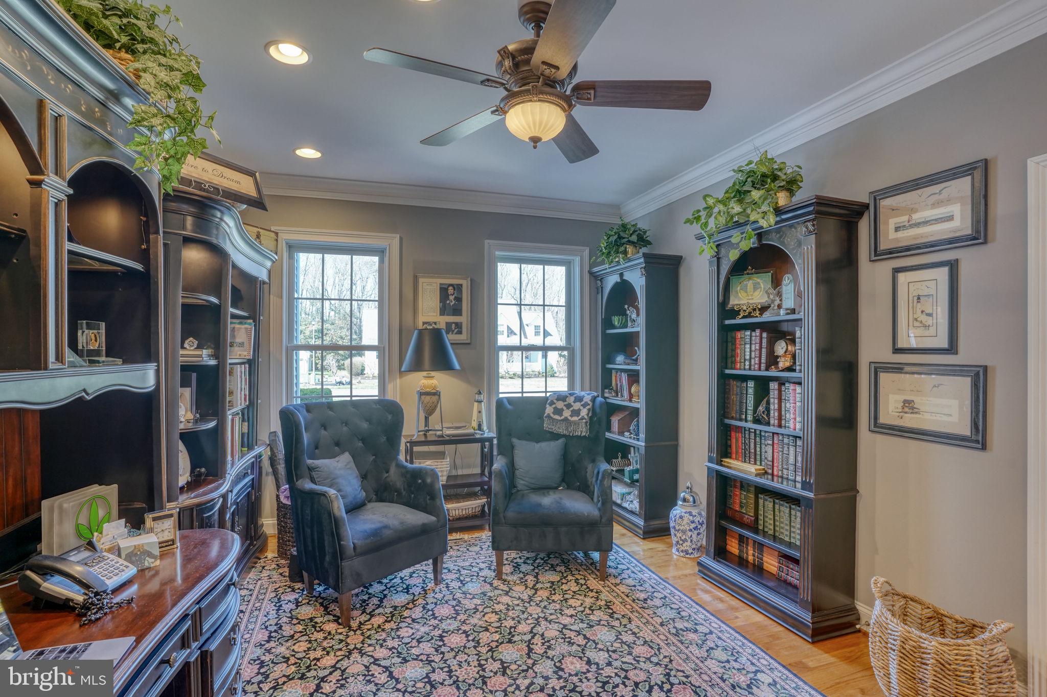 WOLFE POINTE - Residential