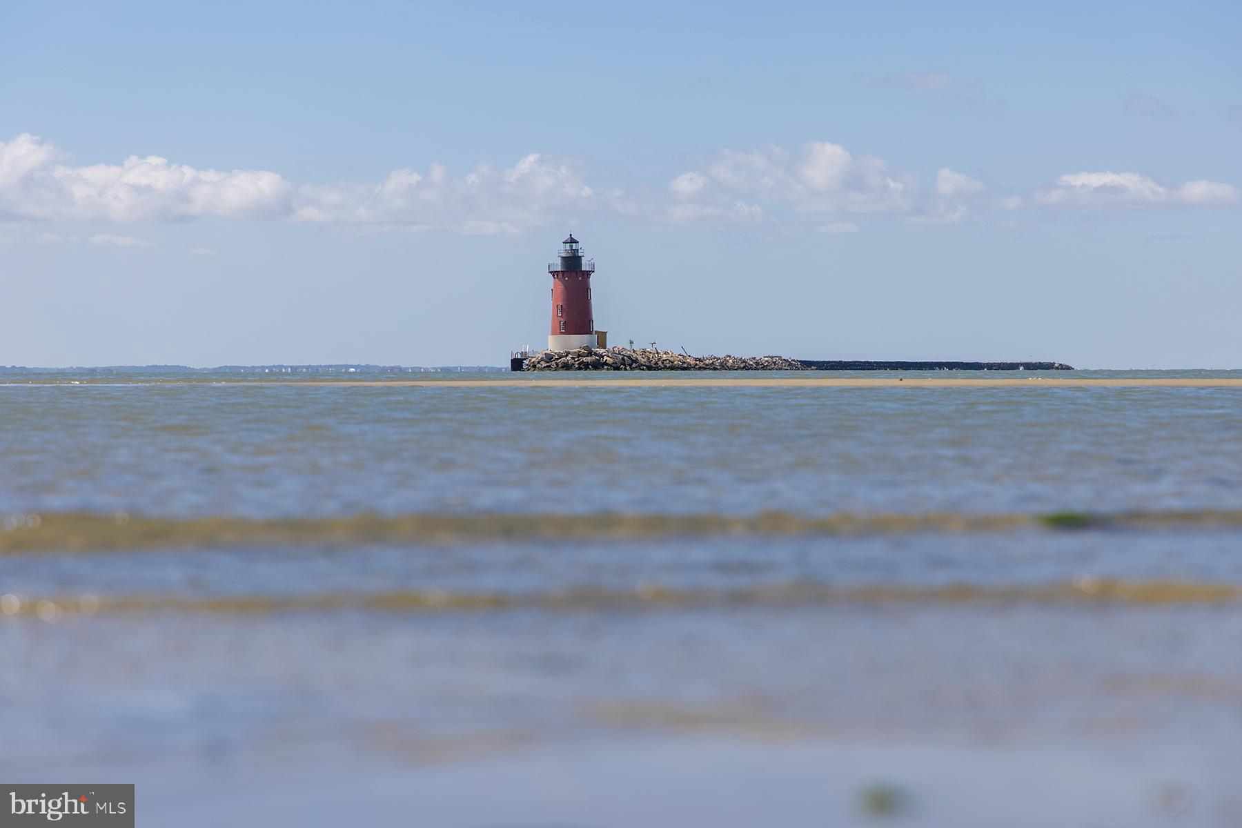 WOLFE POINTE - Residential