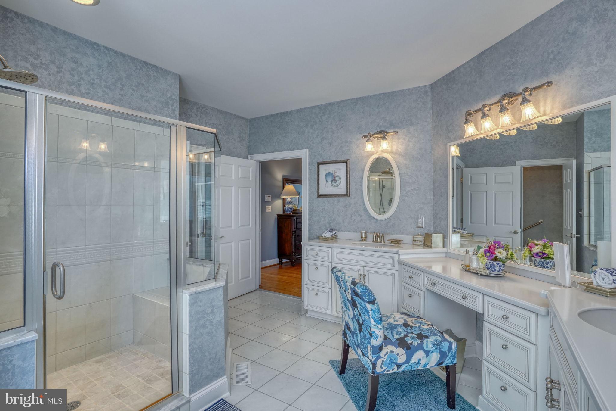 WOLFE POINTE - Residential