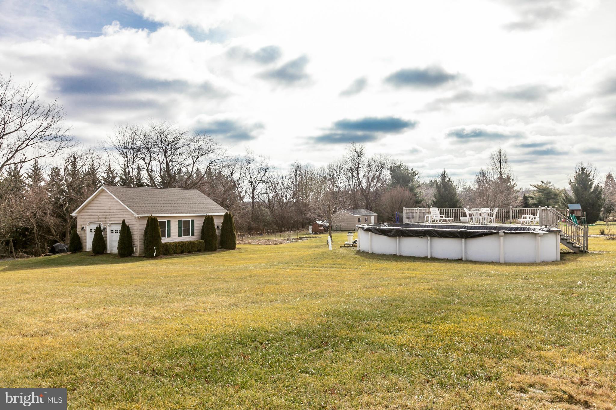 HOME FARM - Residential