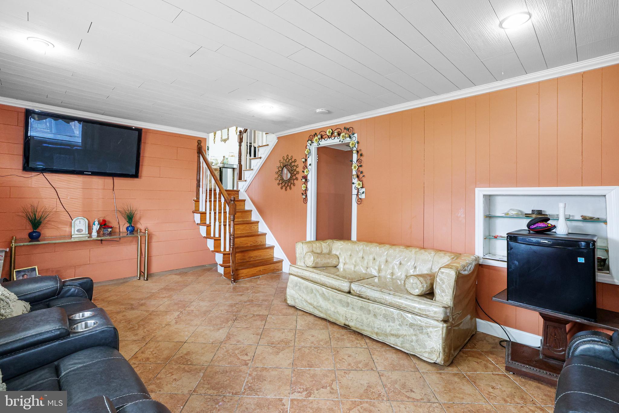 GREENWOOD KNOLLS - Residential