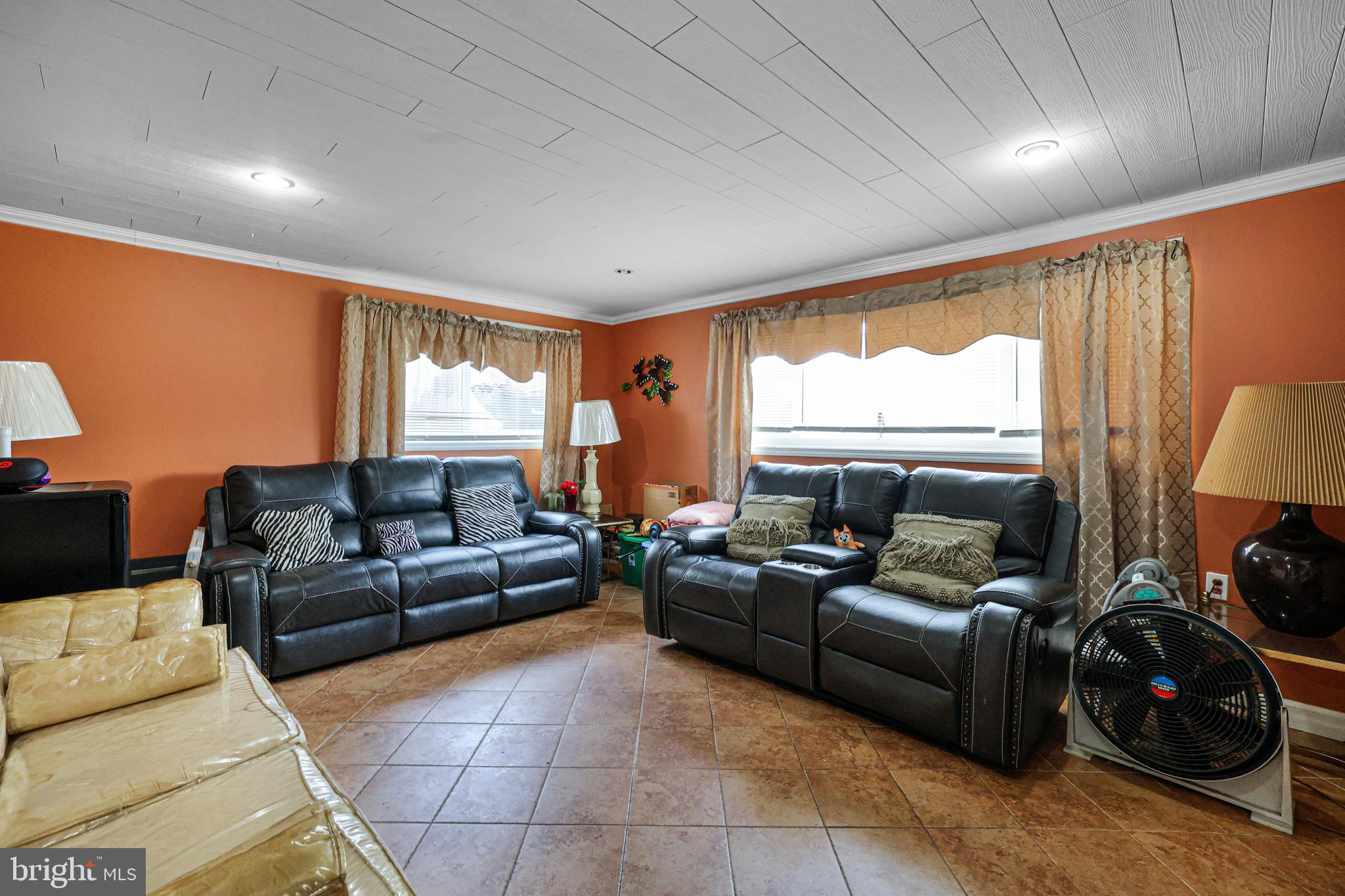 GREENWOOD KNOLLS - Residential