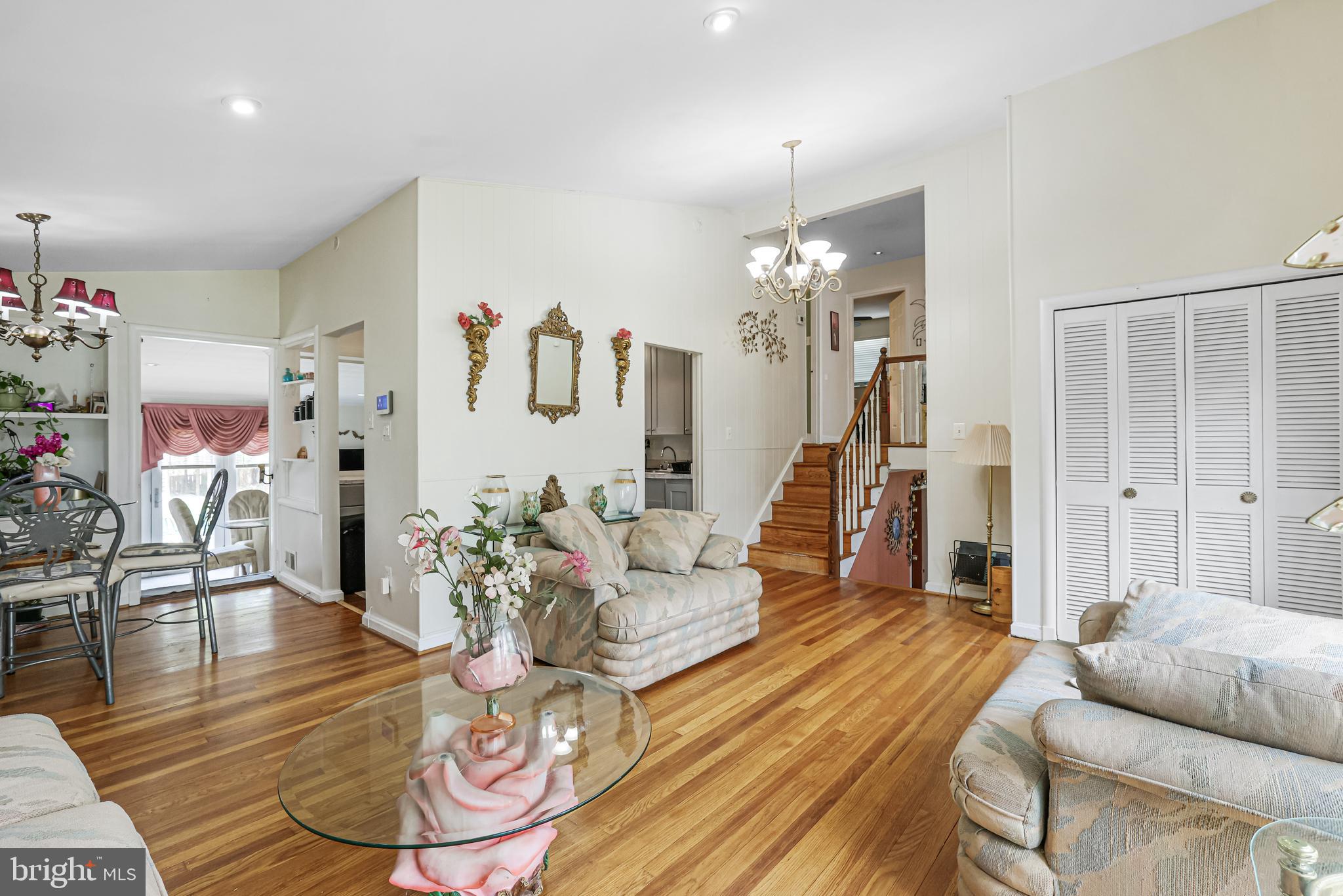 GREENWOOD KNOLLS - Residential