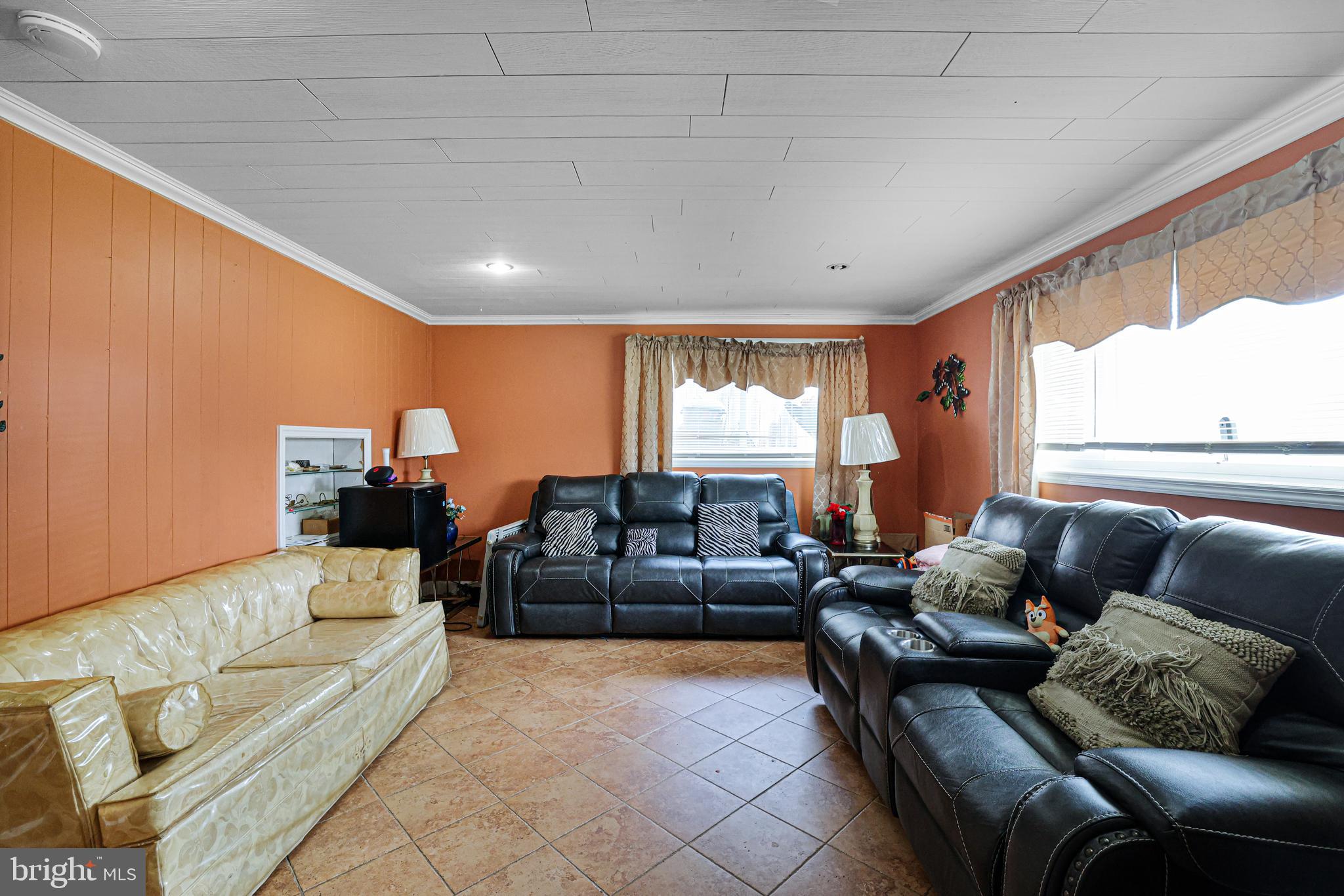 GREENWOOD KNOLLS - Residential