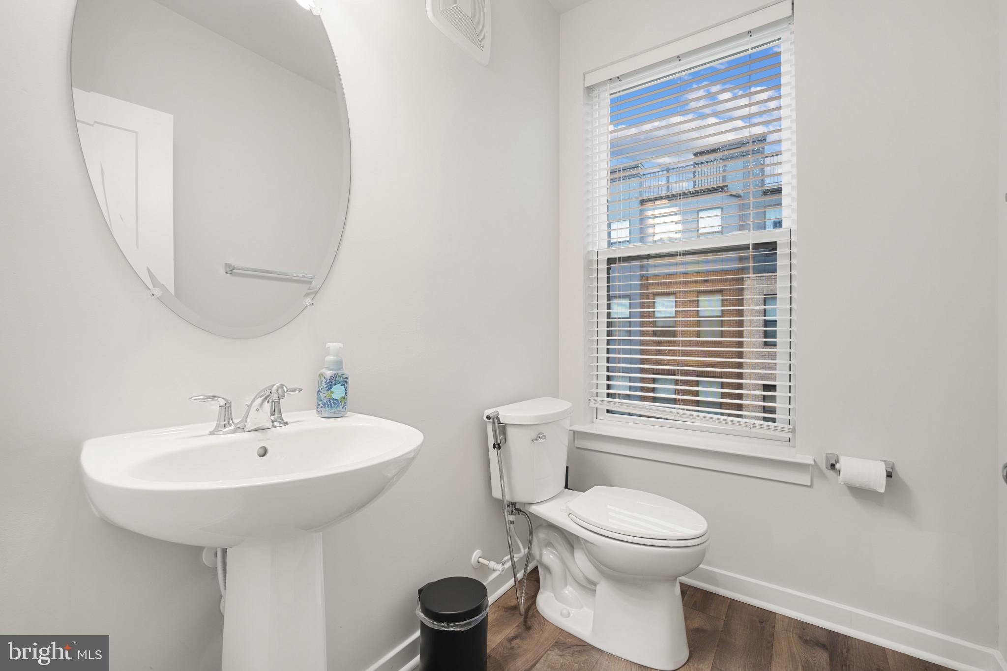 ASHBROOK PLACE - Residential Lease