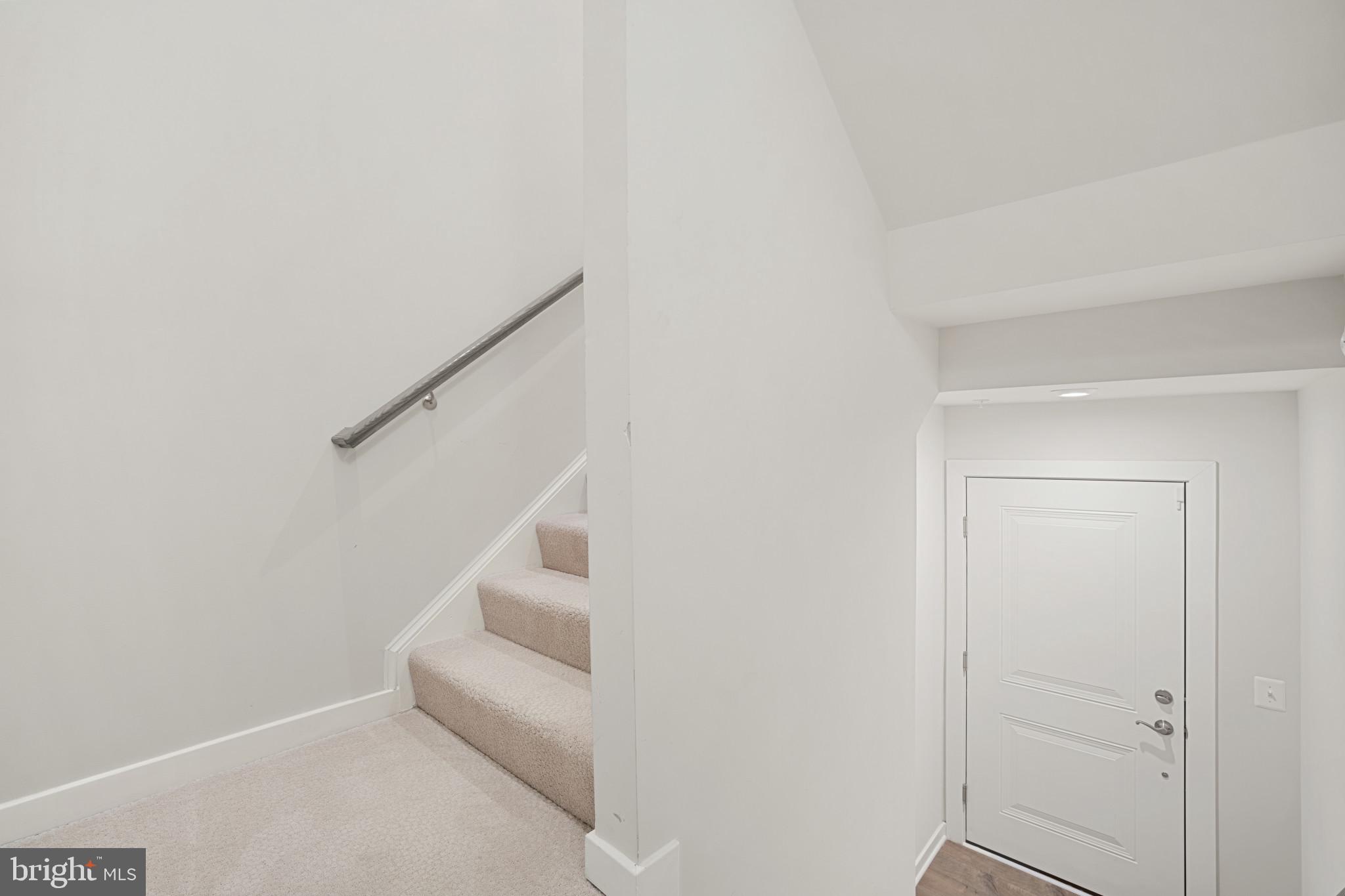 ASHBROOK PLACE - Residential Lease