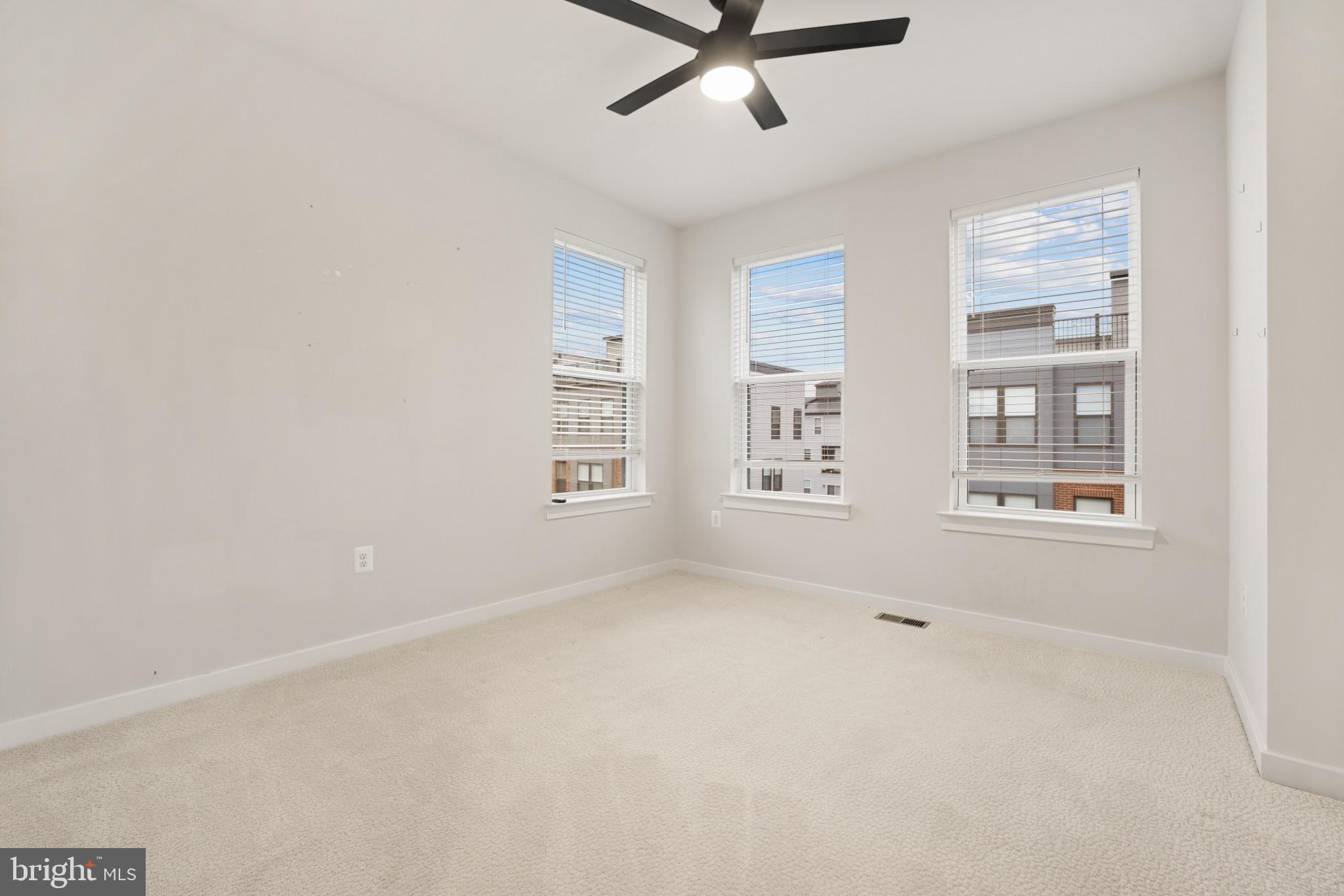 ASHBROOK PLACE - Residential Lease