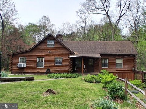 305 HANNA KURTZ ROAD BIRDSBORO PA 19508