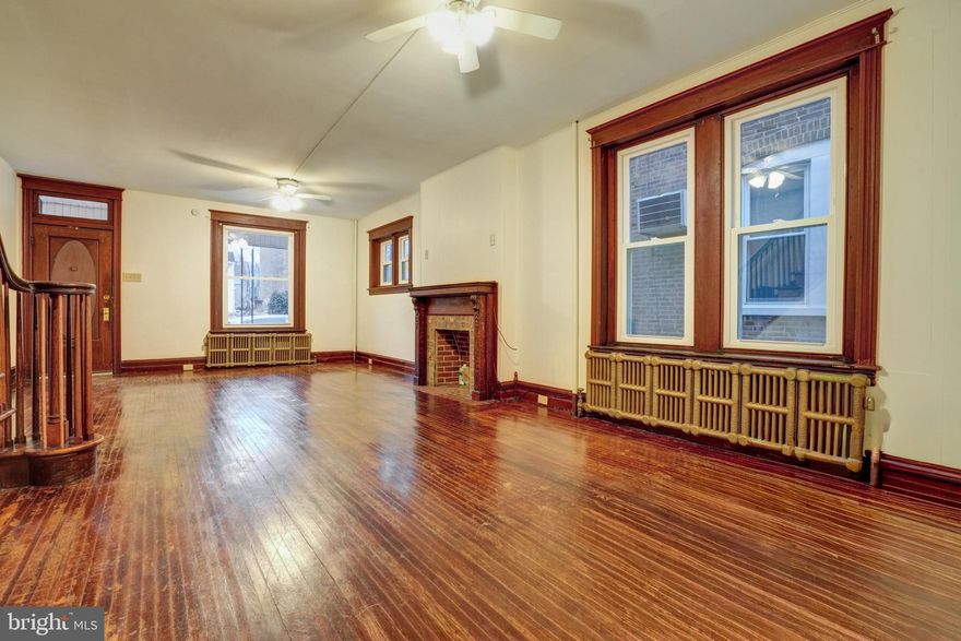 Welcome to 642 Walnut St, if you're looking for a solid property with good bones, your search is over. This SPACIOUS home offers a large living area, that flows into a formal dining room, and into the kitchen, which is equipped with newer appliances. Upstairs, you will find 4 generously sized bedrooms. This has gorgeous hardwood floors throughout and has been freshly painted awaiting its new owner. In the rear you will find an oversized detached garage equipped with an electrical panel, offering private parking and a work space. This home is a very short walk to the downtown entertain, its also close to the Hill School, and just a few doors down from the Walnut St. Playground. Make your appointment today!