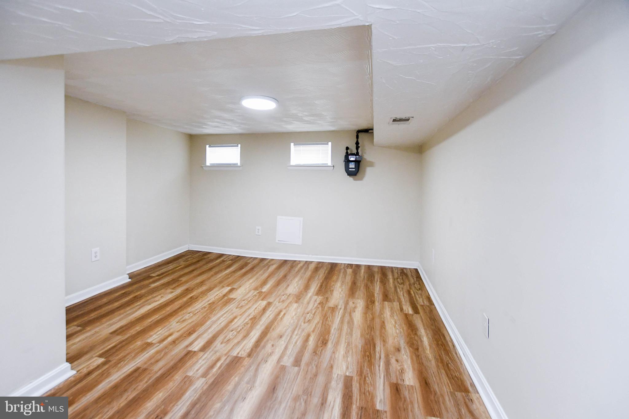 GAY STREET - Residential Lease