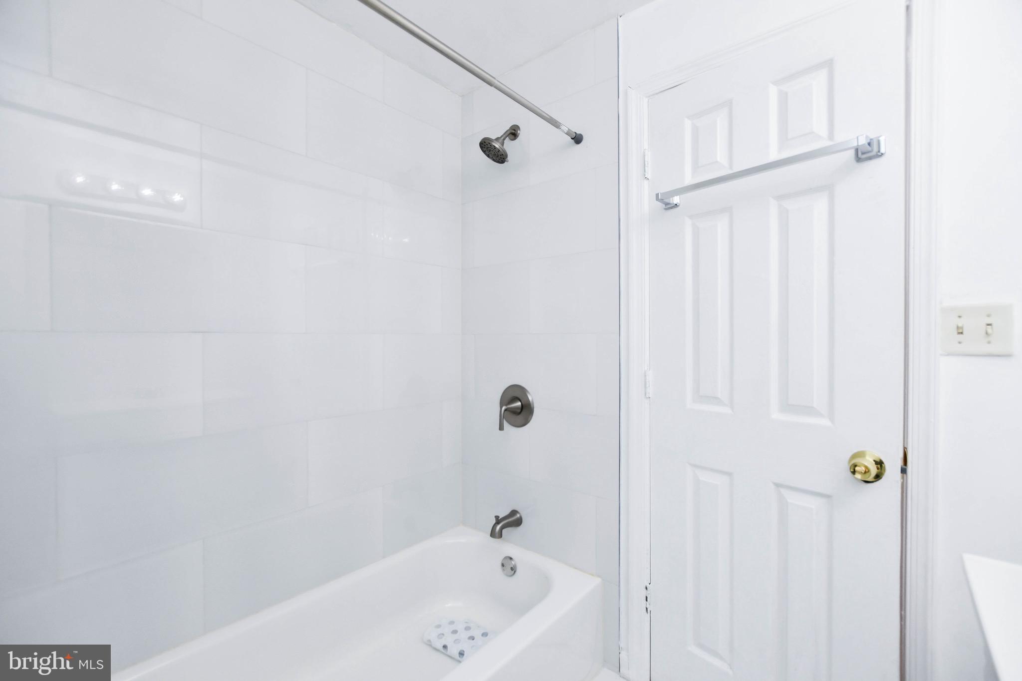 GAY STREET - Residential Lease