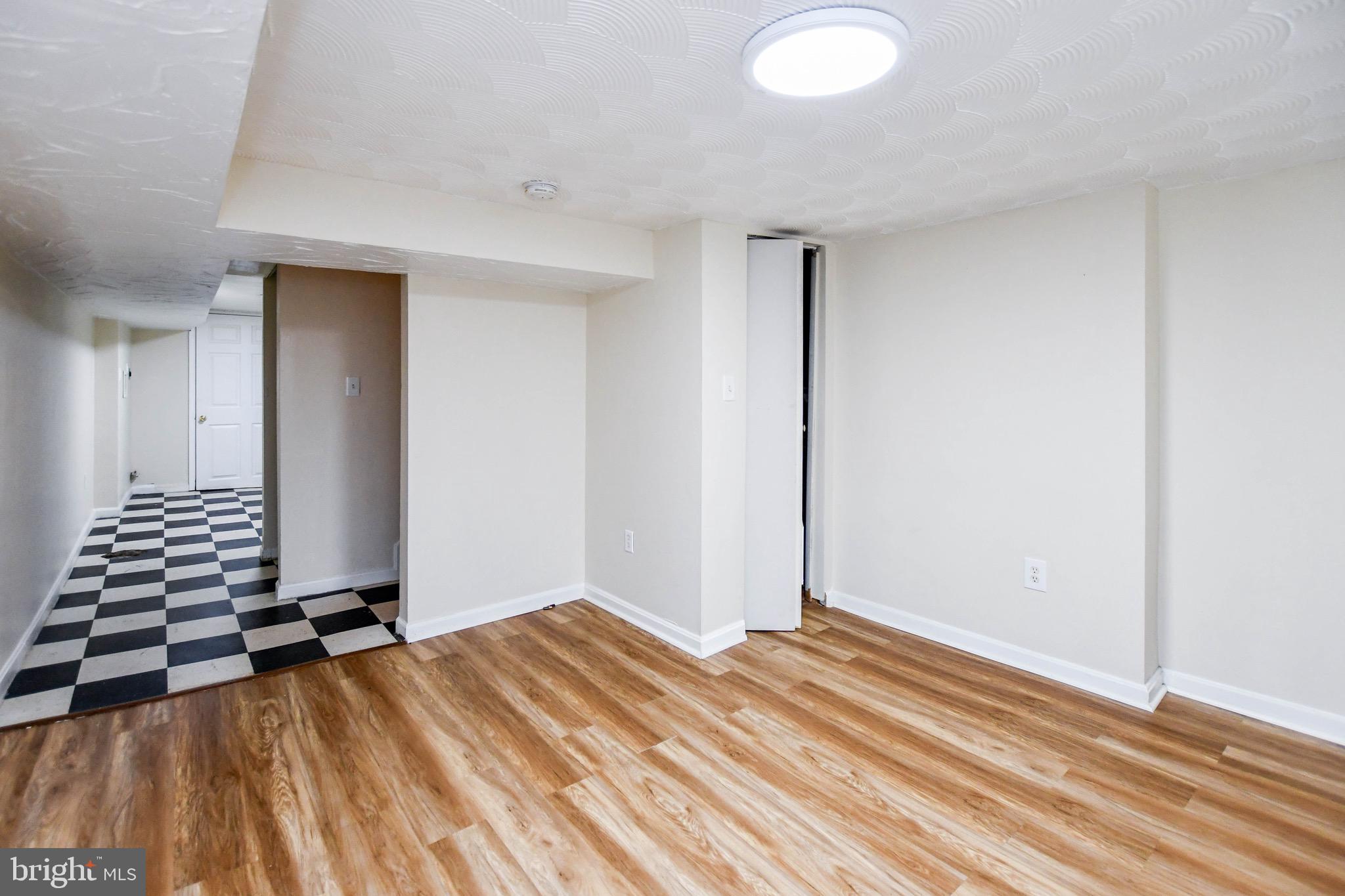 GAY STREET - Residential Lease