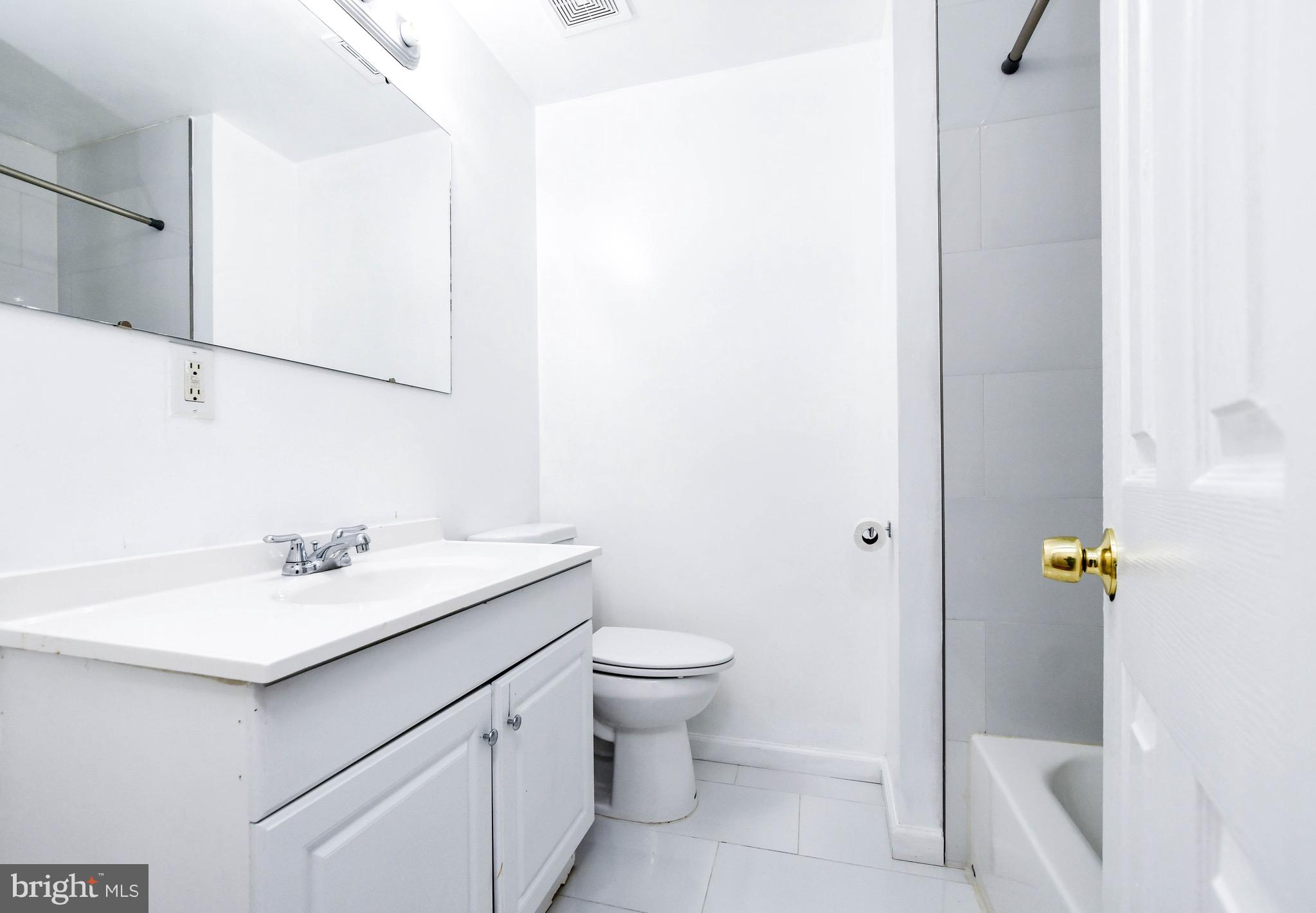 GAY STREET - Residential Lease