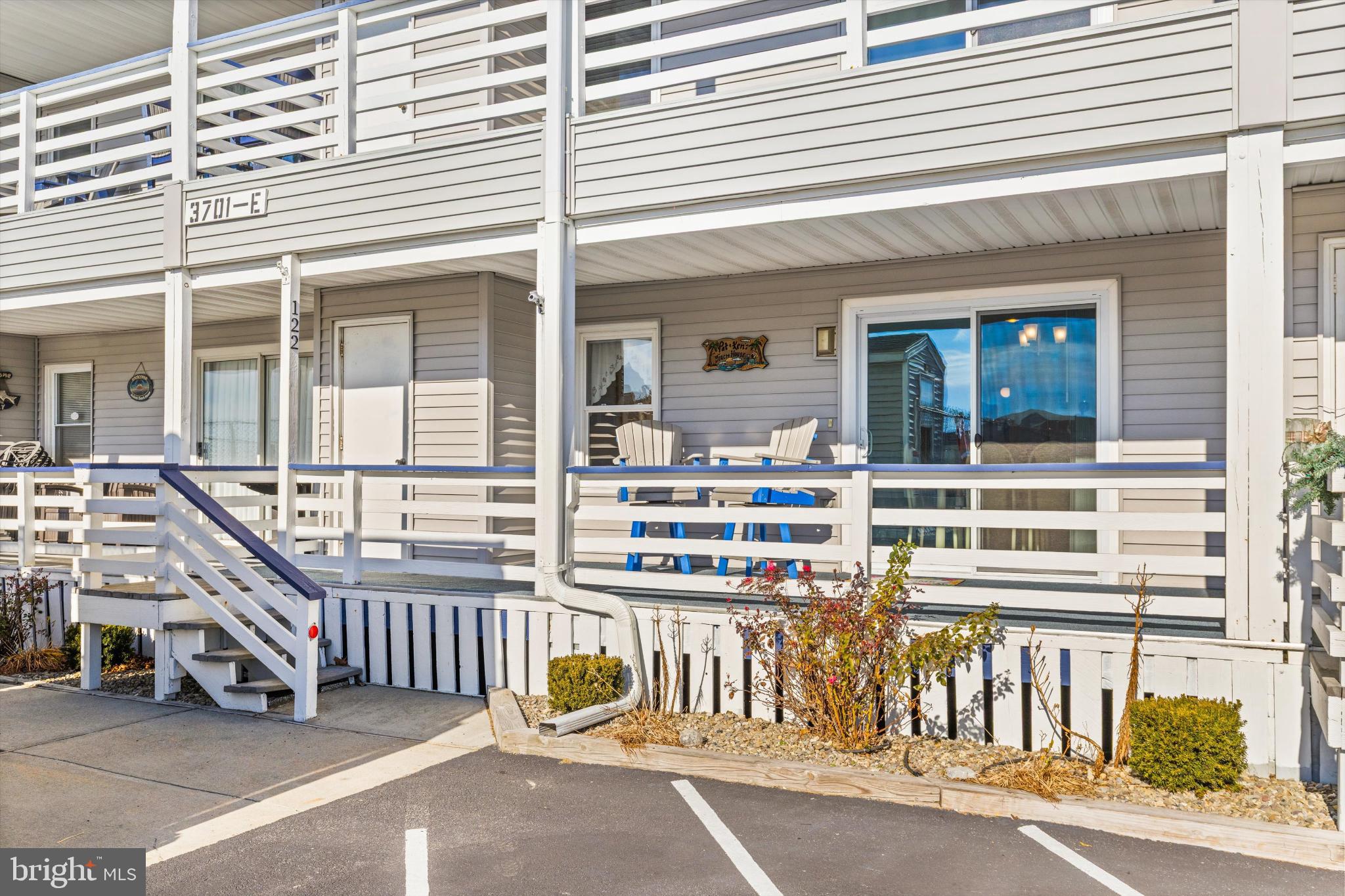 HITCHENS & TRIMPER - Residential