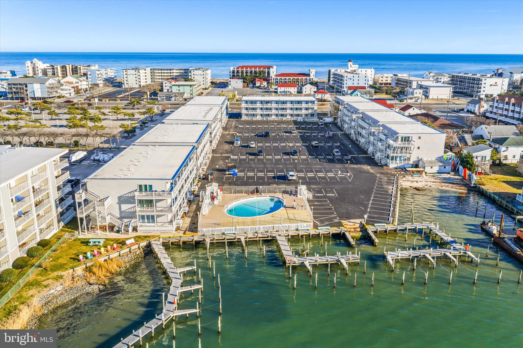 HITCHENS & TRIMPER - Residential