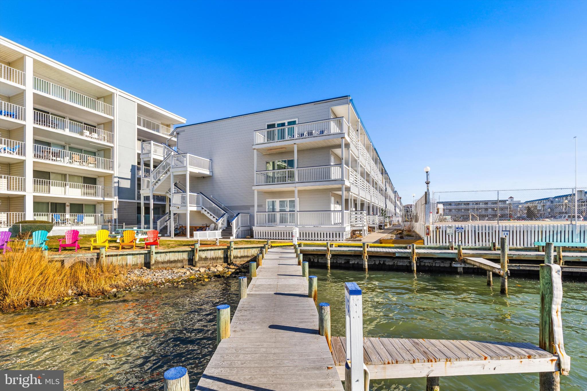 HITCHENS & TRIMPER - Residential