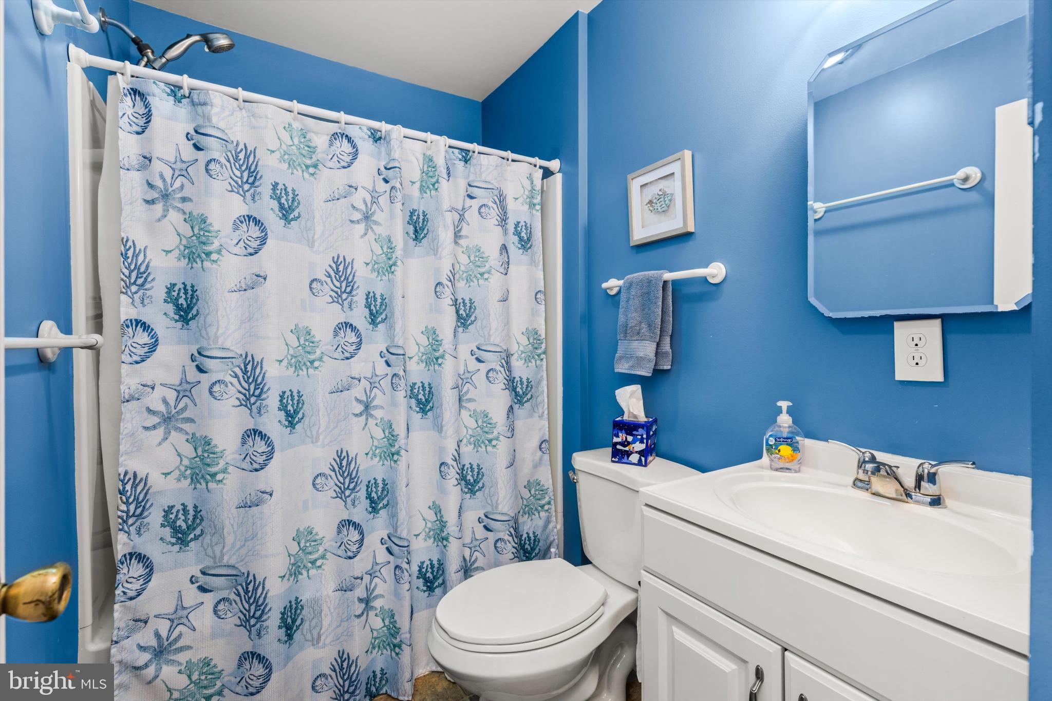 HITCHENS & TRIMPER - Residential