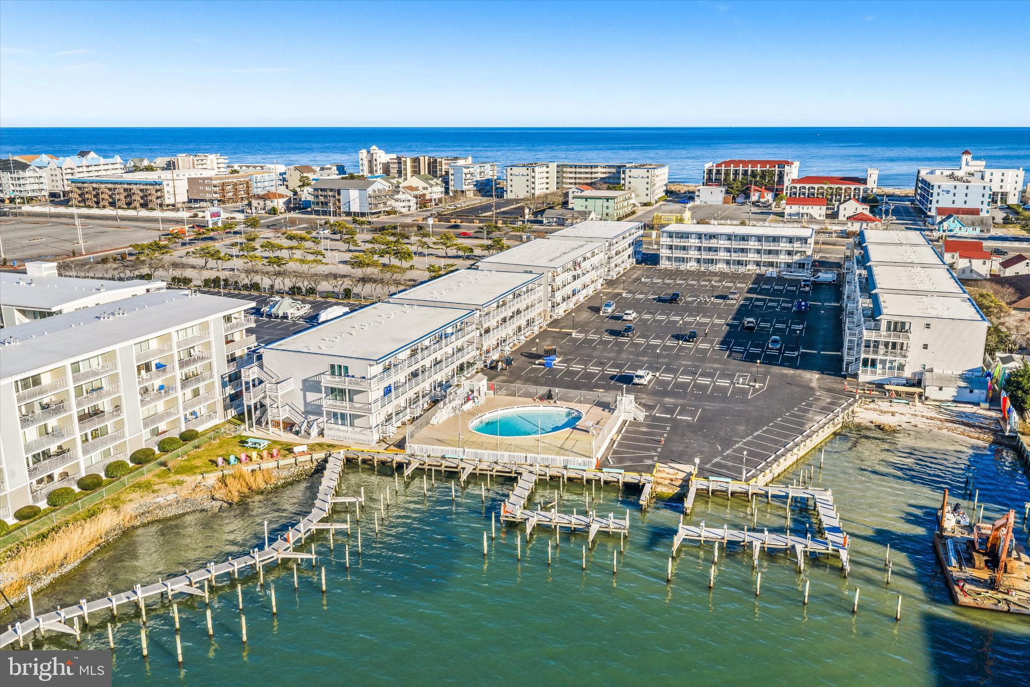 HITCHENS & TRIMPER - Residential