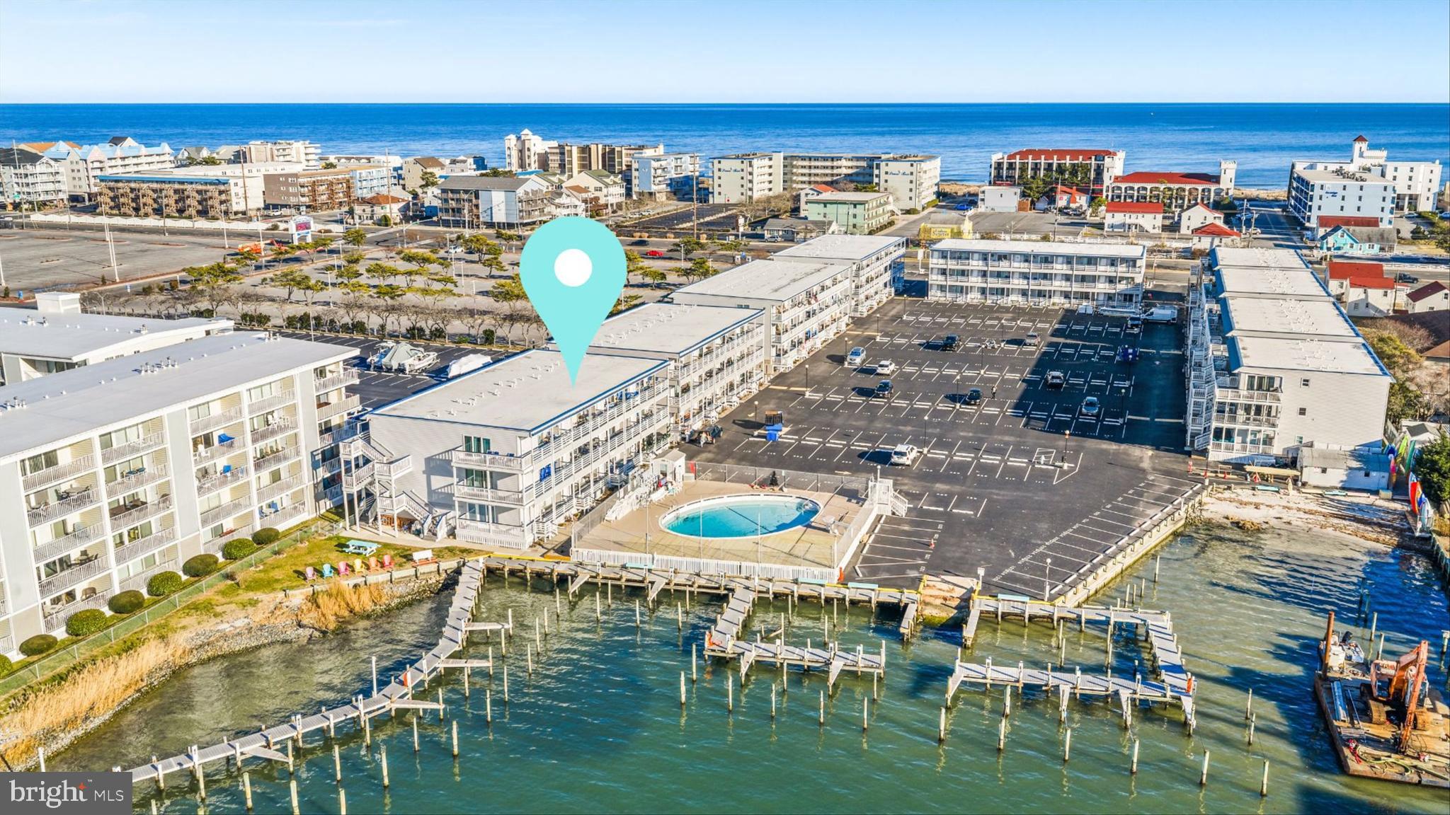 HITCHENS & TRIMPER - Residential