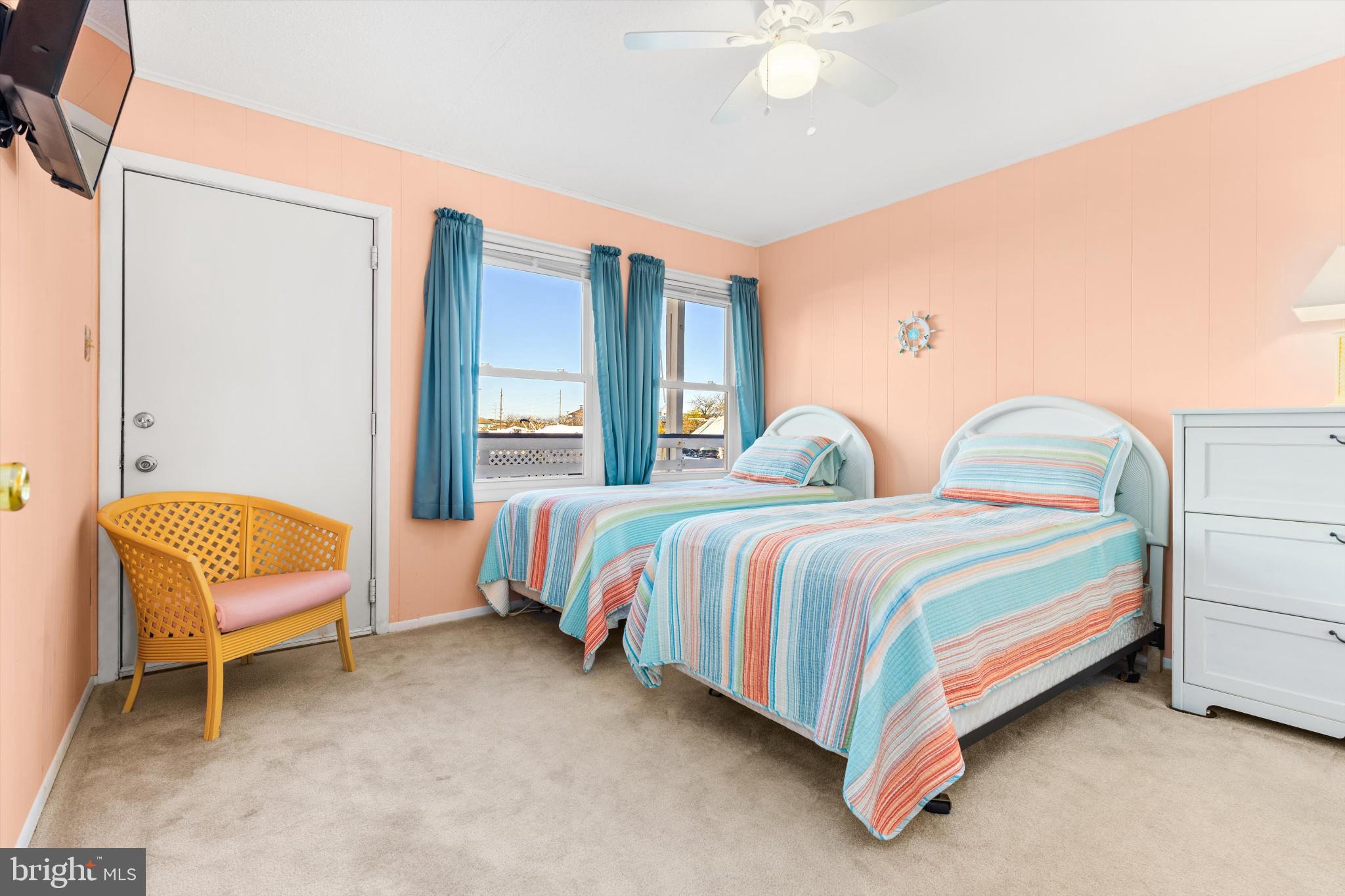 HITCHENS & TRIMPER - Residential