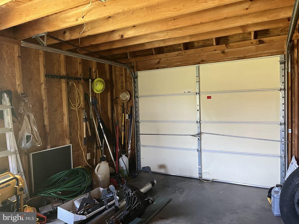 RUSHING RIVER FARMS - Residential